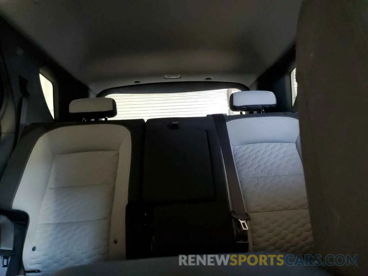 10 Фотография поврежденного автомобиля 2GNAXKEV3M6151483 CHEVROLET EQUINOX 2021