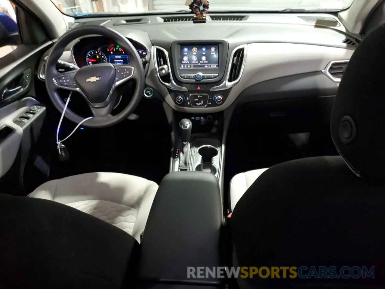 8 Фотография поврежденного автомобиля 2GNAXKEV3M6151483 CHEVROLET EQUINOX 2021