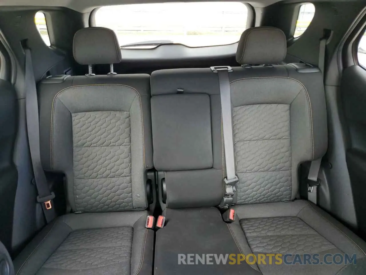 10 Фотография поврежденного автомобиля 2GNAXKEV4M6124678 CHEVROLET EQUINOX 2021
