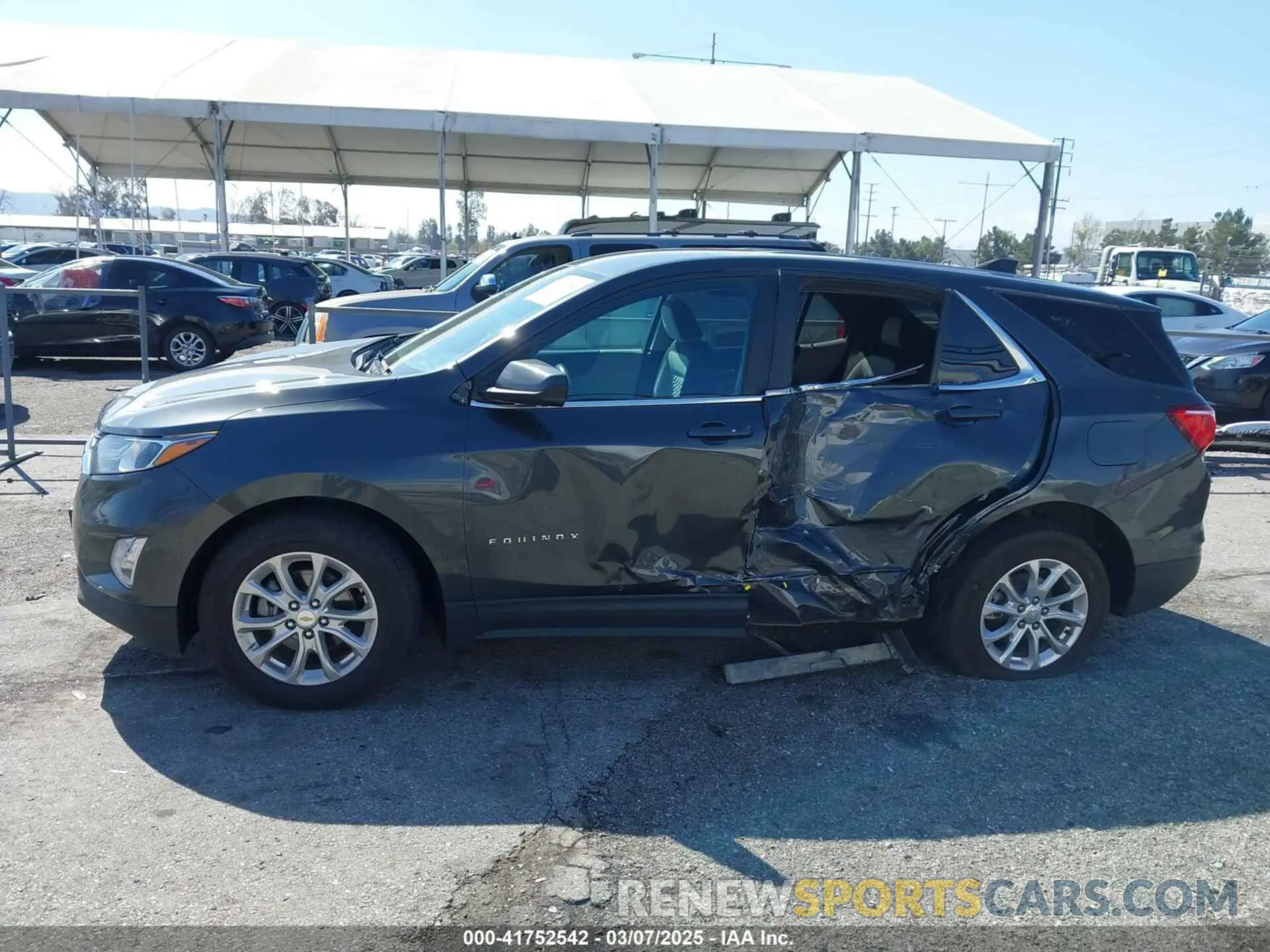 14 Фотография поврежденного автомобиля 2GNAXKEV4M6125300 CHEVROLET EQUINOX 2021