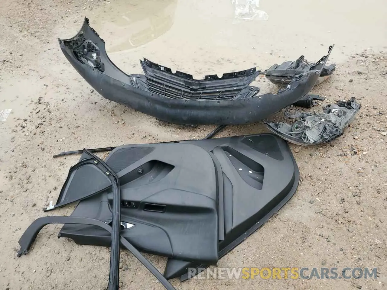 13 Photograph of a damaged car 2GNAXKEV5M6119960 CHEVROLET EQUINOX 2021