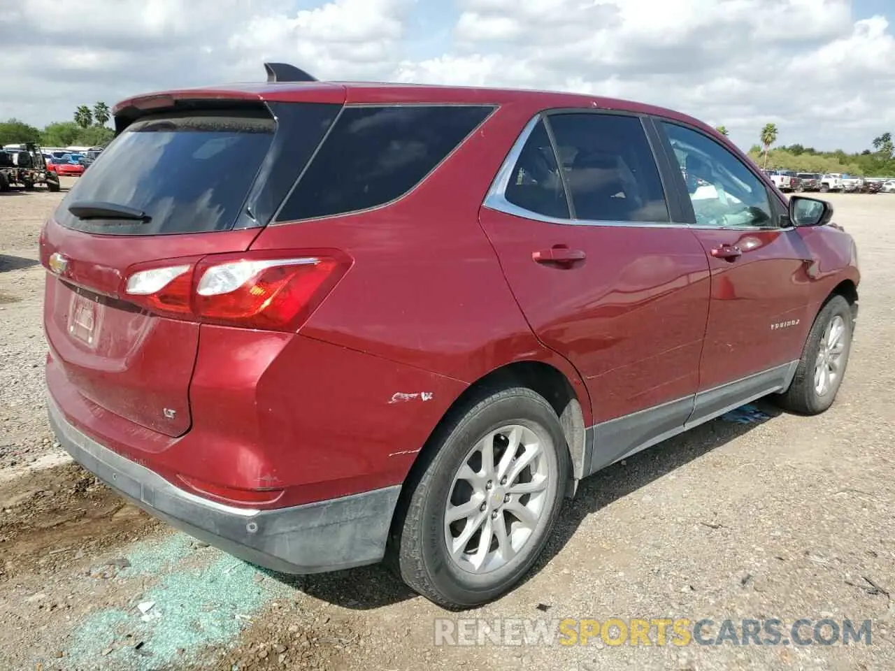 3 Photograph of a damaged car 2GNAXKEV6M6133009 CHEVROLET EQUINOX 2021