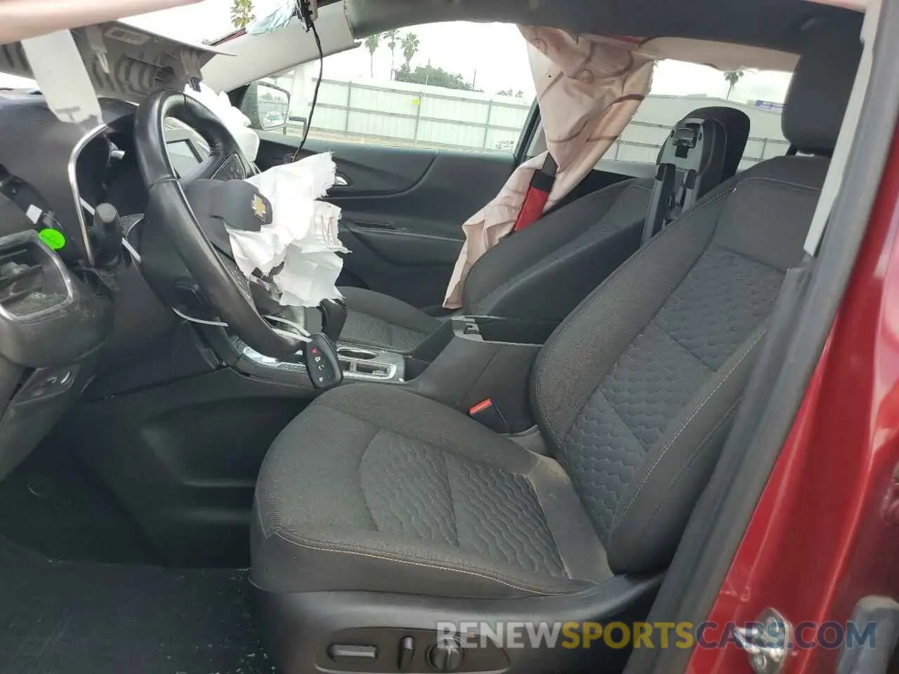 7 Photograph of a damaged car 2GNAXKEV6M6133009 CHEVROLET EQUINOX 2021