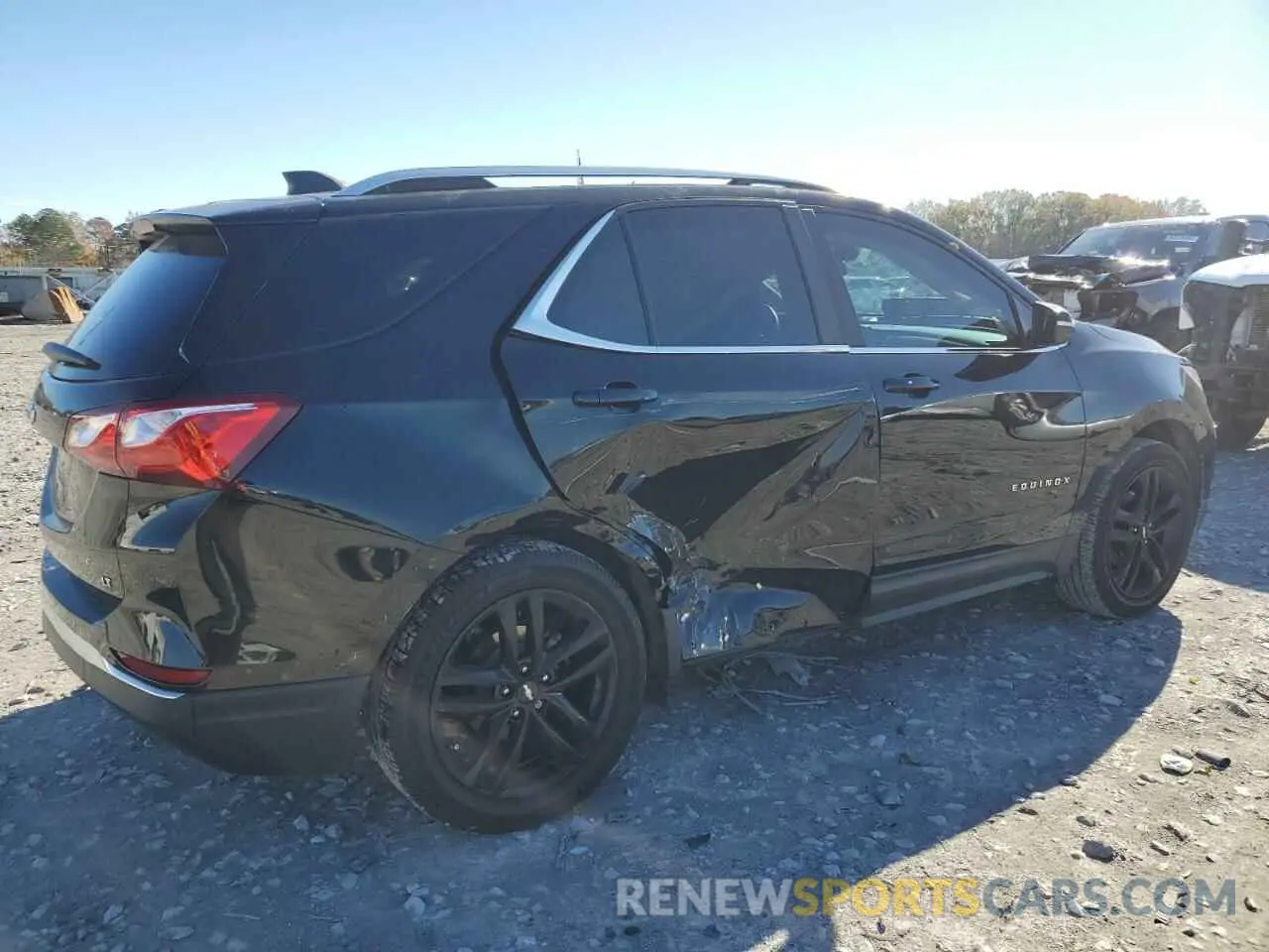 3 Photograph of a damaged car 2GNAXKEV6M6136749 CHEVROLET EQUINOX 2021
