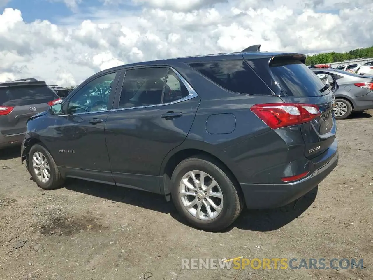 2 Photograph of a damaged car 2GNAXKEV7M6100097 CHEVROLET EQUINOX 2021