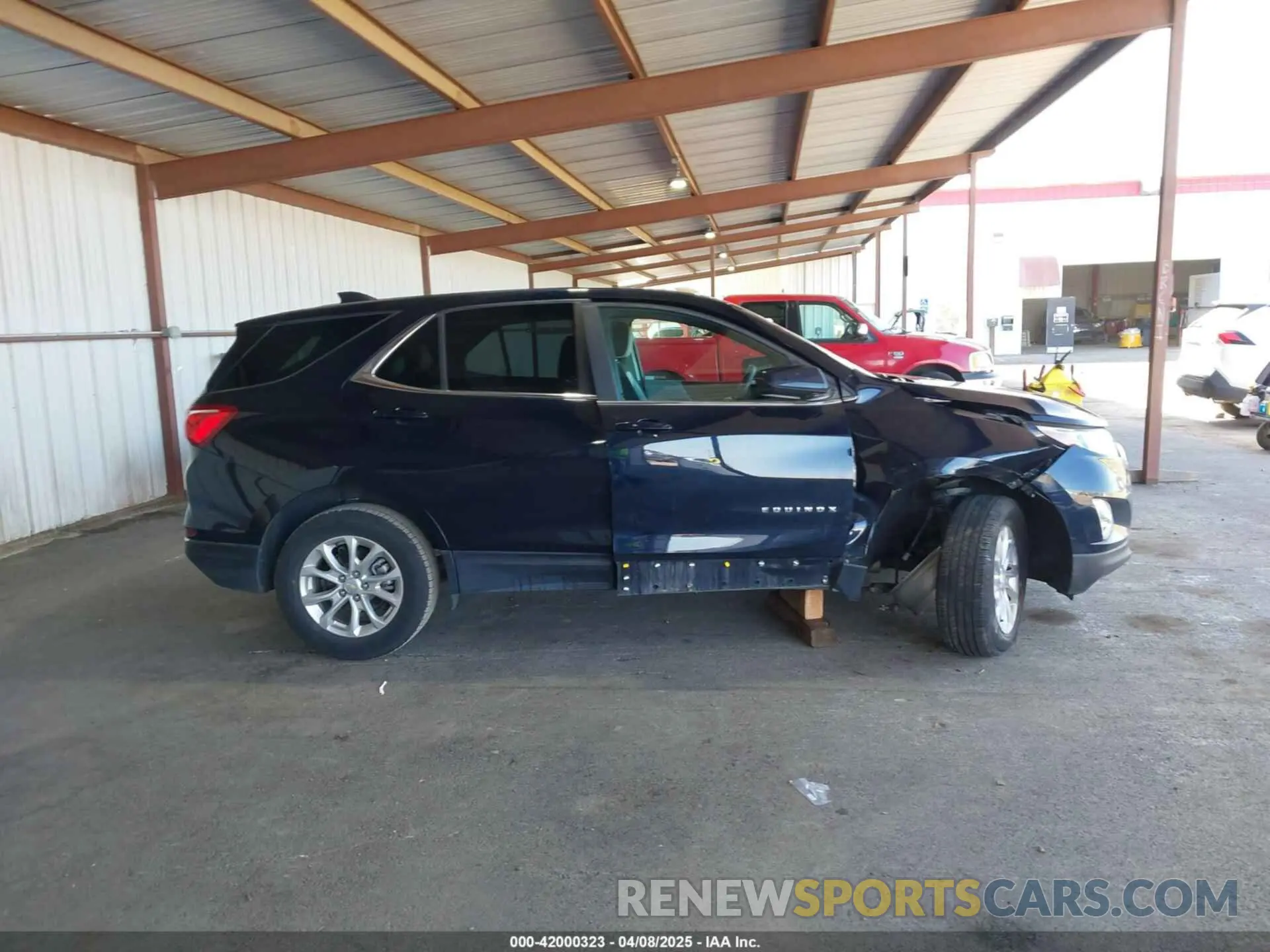 13 Photograph of a damaged car 2GNAXKEV7M6107597 CHEVROLET EQUINOX 2021