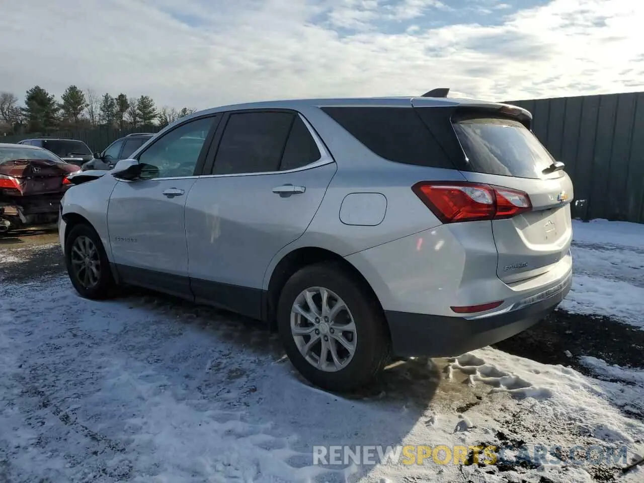 2 Photograph of a damaged car 2GNAXKEV7M6127901 CHEVROLET EQUINOX 2021