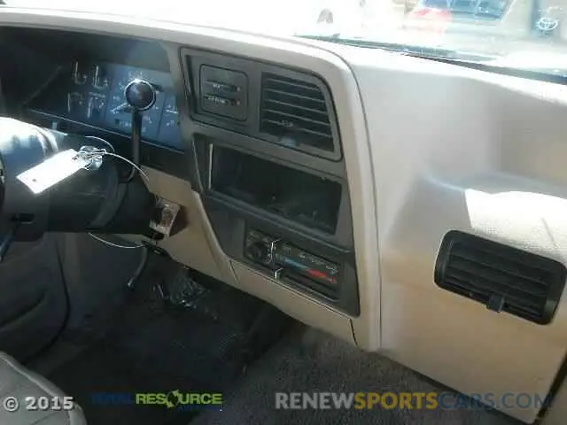 9 Photograph of a damaged car 2GNAXKEV7M6147677 CHEVROLET EQUINOX 2021
