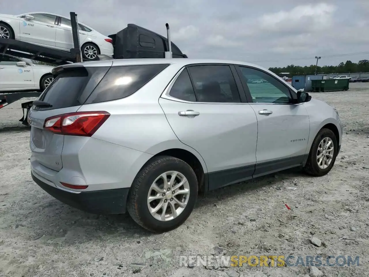 3 Photograph of a damaged car 2GNAXKEV7M6161594 CHEVROLET EQUINOX 2021