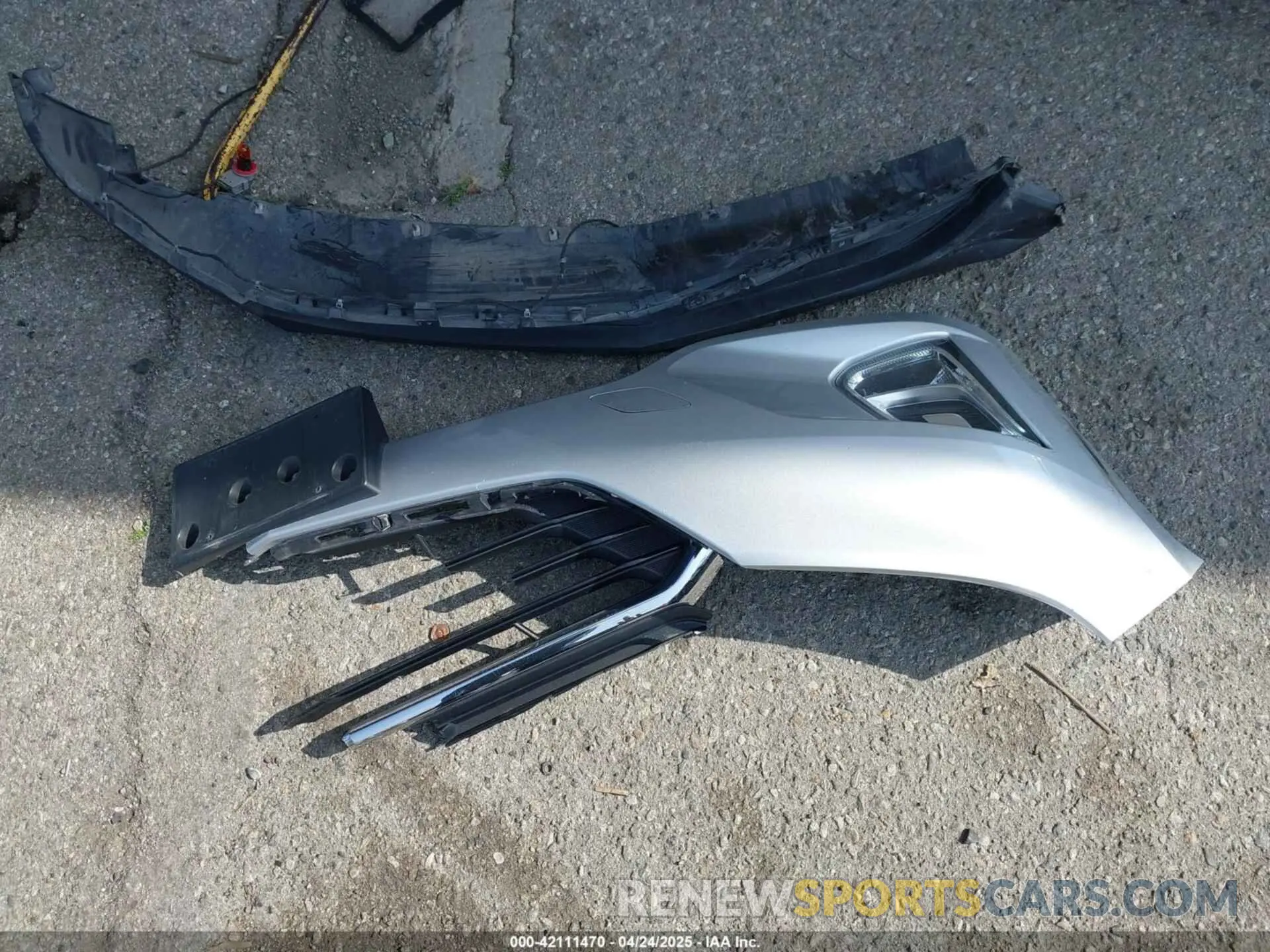 12 Photograph of a damaged car 2GNAXKEV8M6103073 CHEVROLET EQUINOX 2021