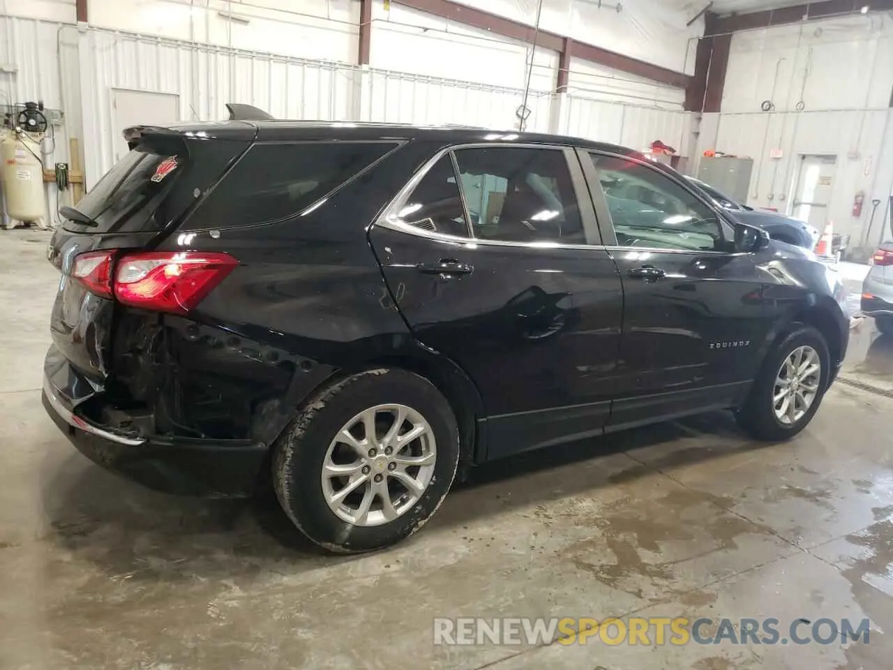 3 Photograph of a damaged car 2GNAXKEV8M6119029 CHEVROLET EQUINOX 2021