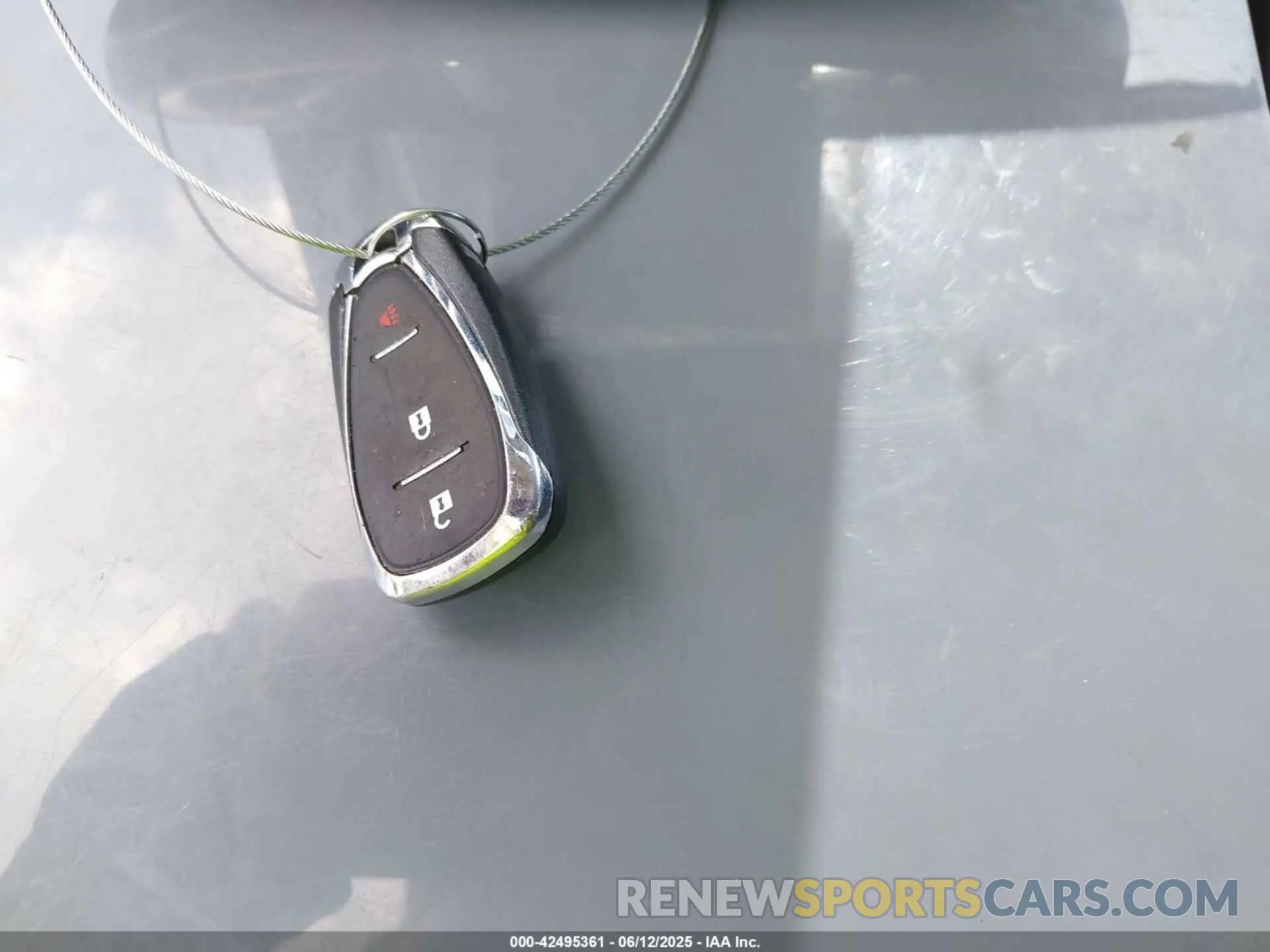 11 Photograph of a damaged car 2GNAXKEV8M6126563 CHEVROLET EQUINOX 2021