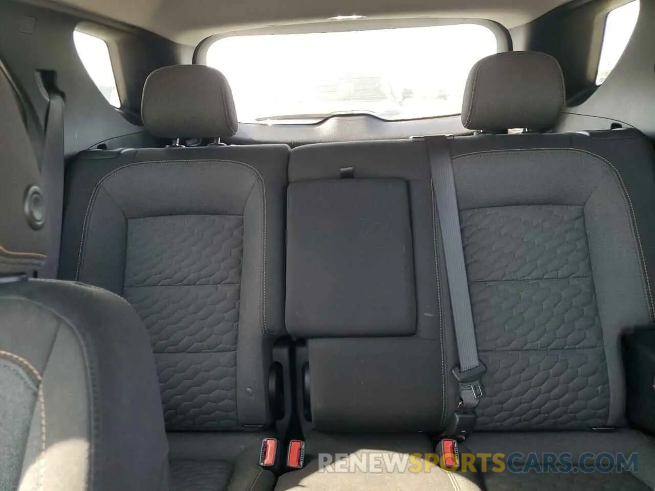 10 Фотография поврежденного автомобиля 2GNAXKEV8M6158641 CHEVROLET EQUINOX 2021