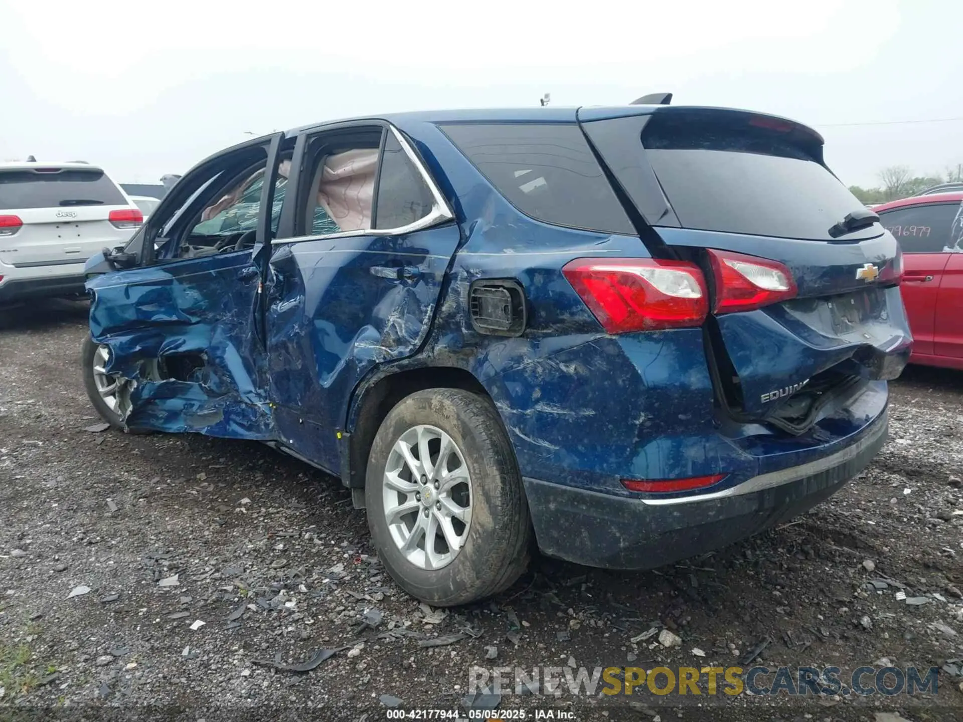 3 Photograph of a damaged car 2GNAXKEVXM6100417 CHEVROLET EQUINOX 2021