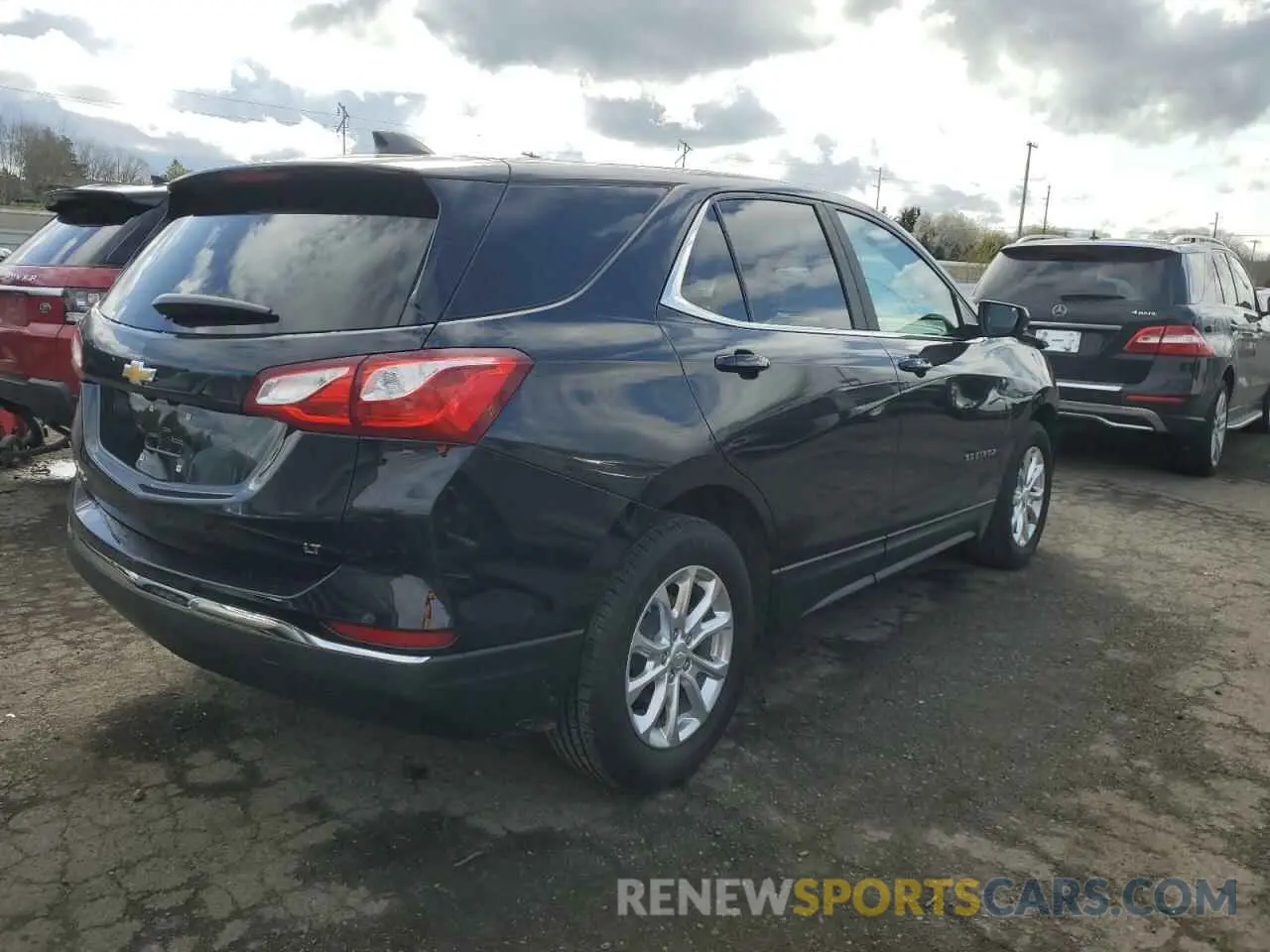 3 Photograph of a damaged car 2GNAXKEVXM6104757 CHEVROLET EQUINOX 2021