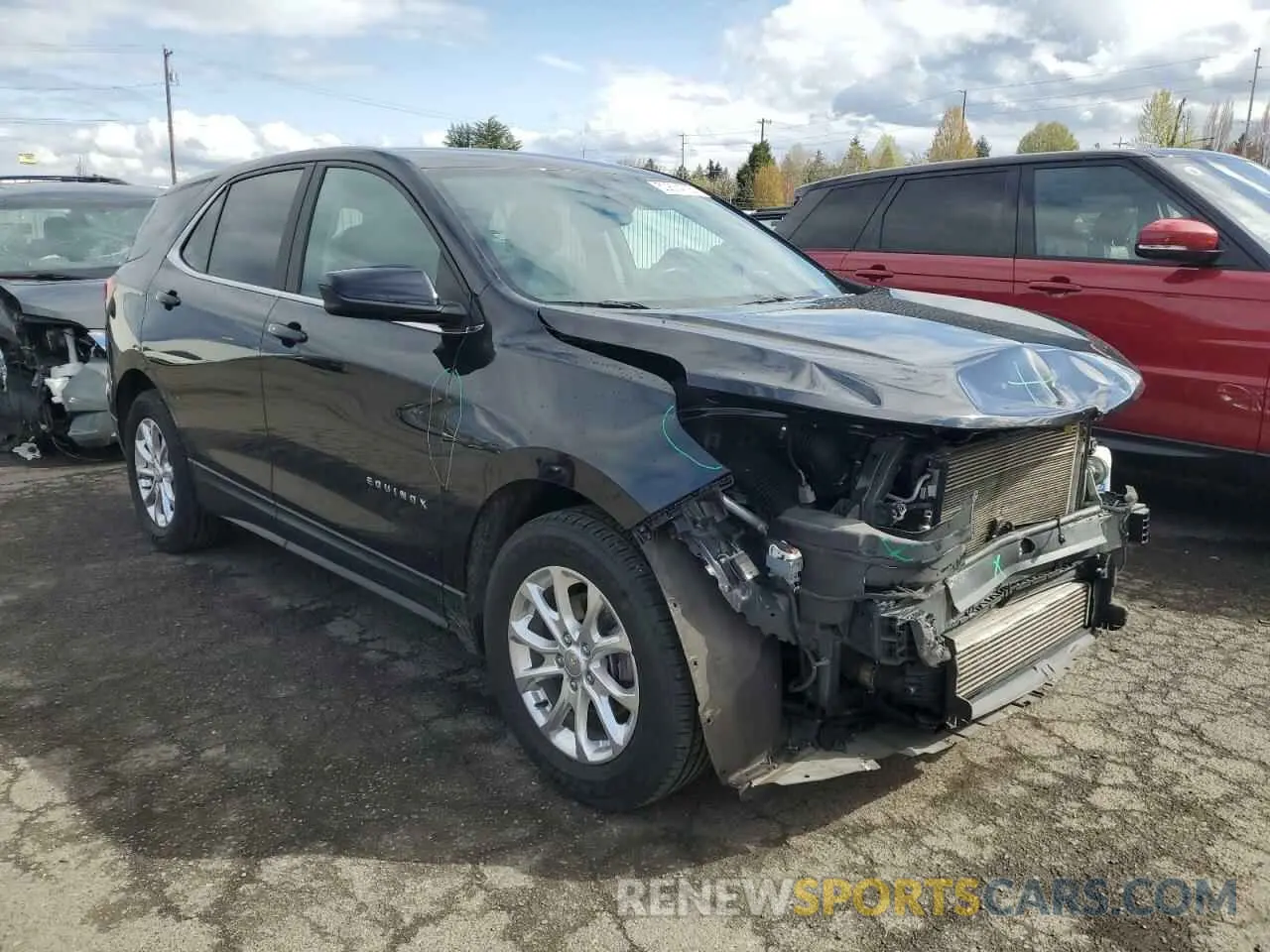 4 Photograph of a damaged car 2GNAXKEVXM6104757 CHEVROLET EQUINOX 2021