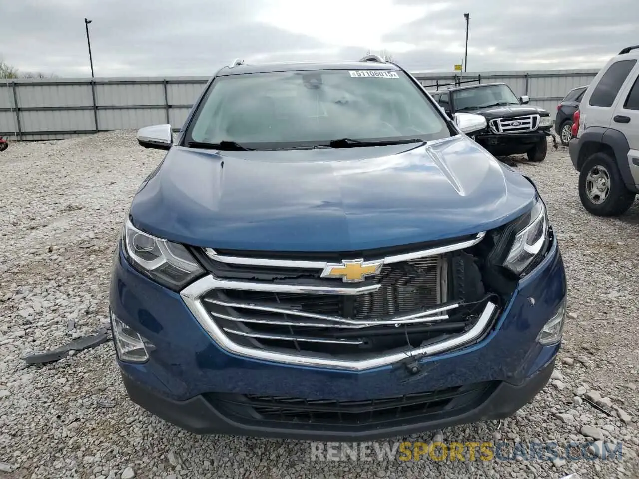 5 Photograph of a damaged car 2GNAXNEV2M6139438 CHEVROLET EQUINOX 2021