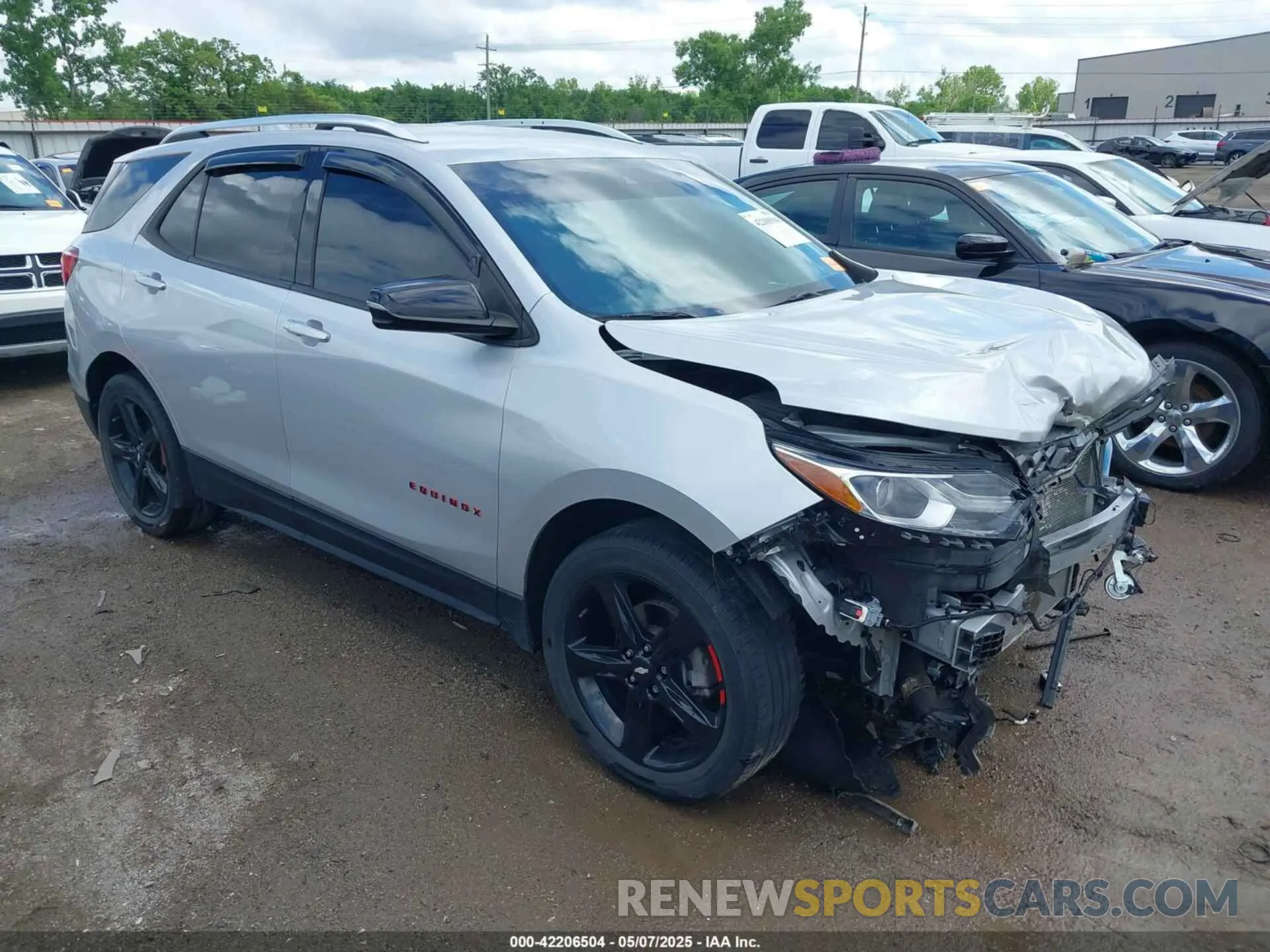 1 Photograph of a damaged car 2GNAXNEV4M6122656 CHEVROLET EQUINOX 2021