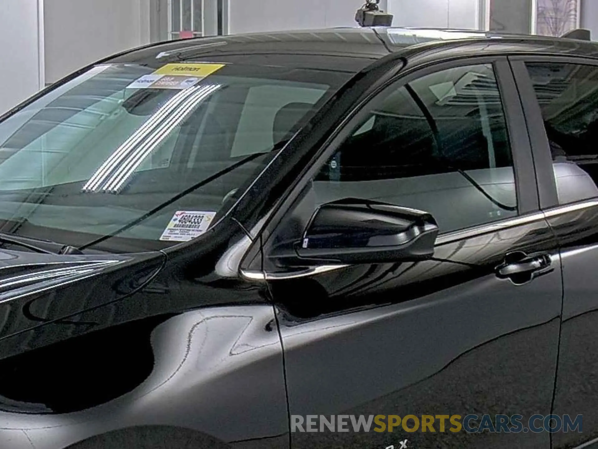 29 Photograph of a damaged car 2GNAXTEV2M6107836 CHEVROLET EQUINOX 2021