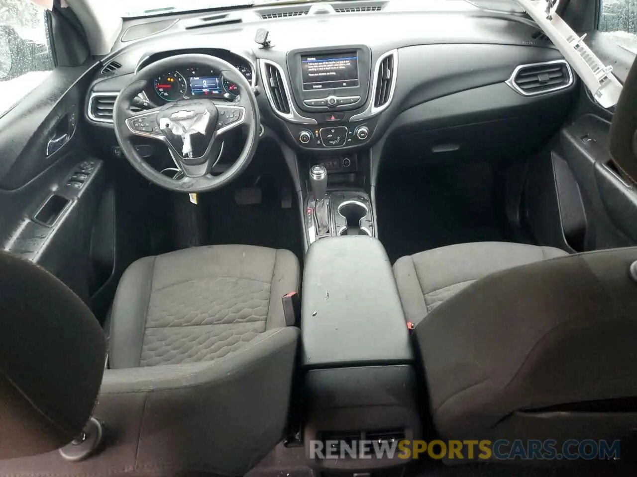 8 Photograph of a damaged car 2GNAXTEV2M6140481 CHEVROLET EQUINOX 2021