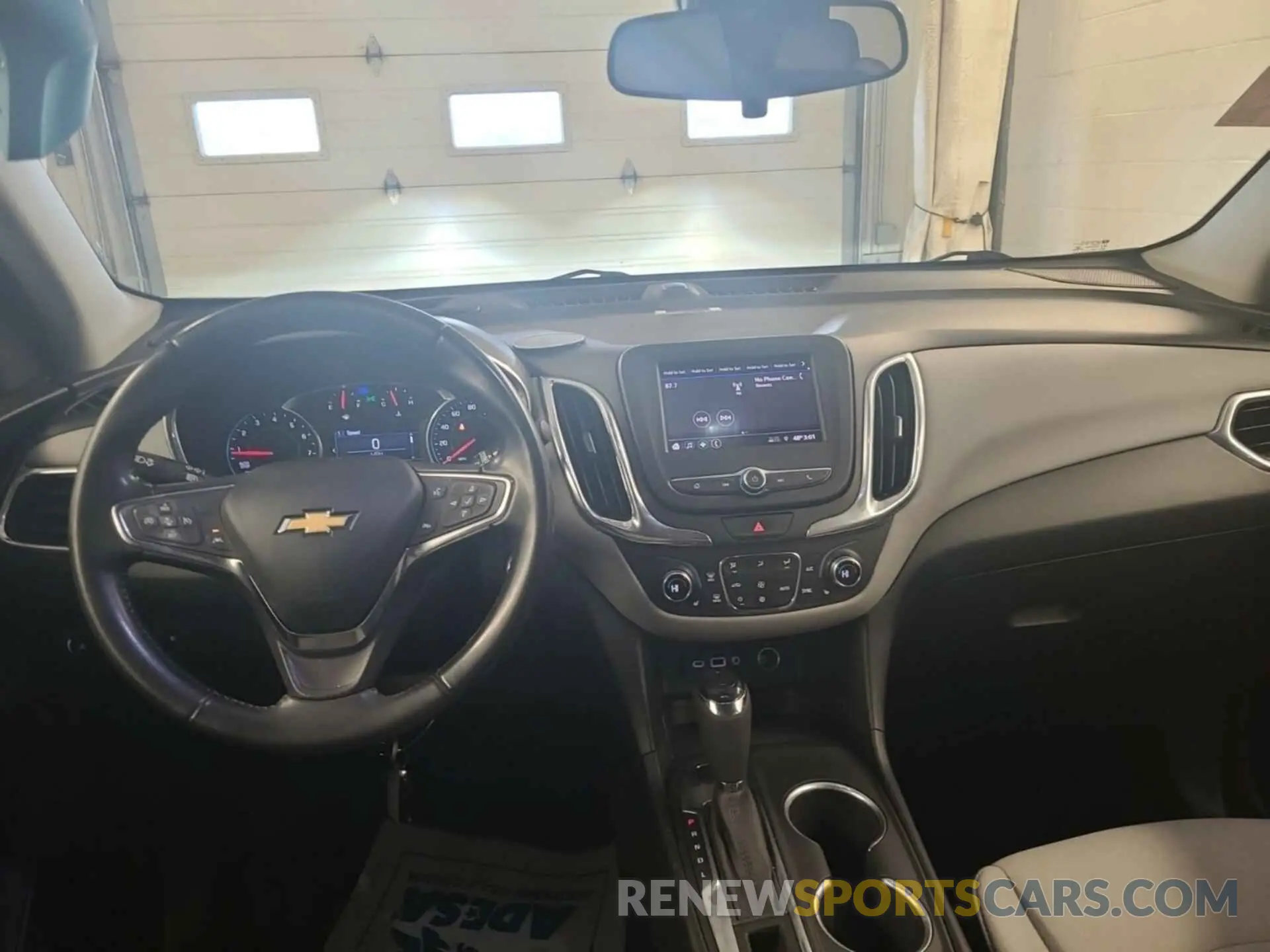 22 Photograph of a damaged car 2GNAXTEV6M6107161 CHEVROLET EQUINOX 2021