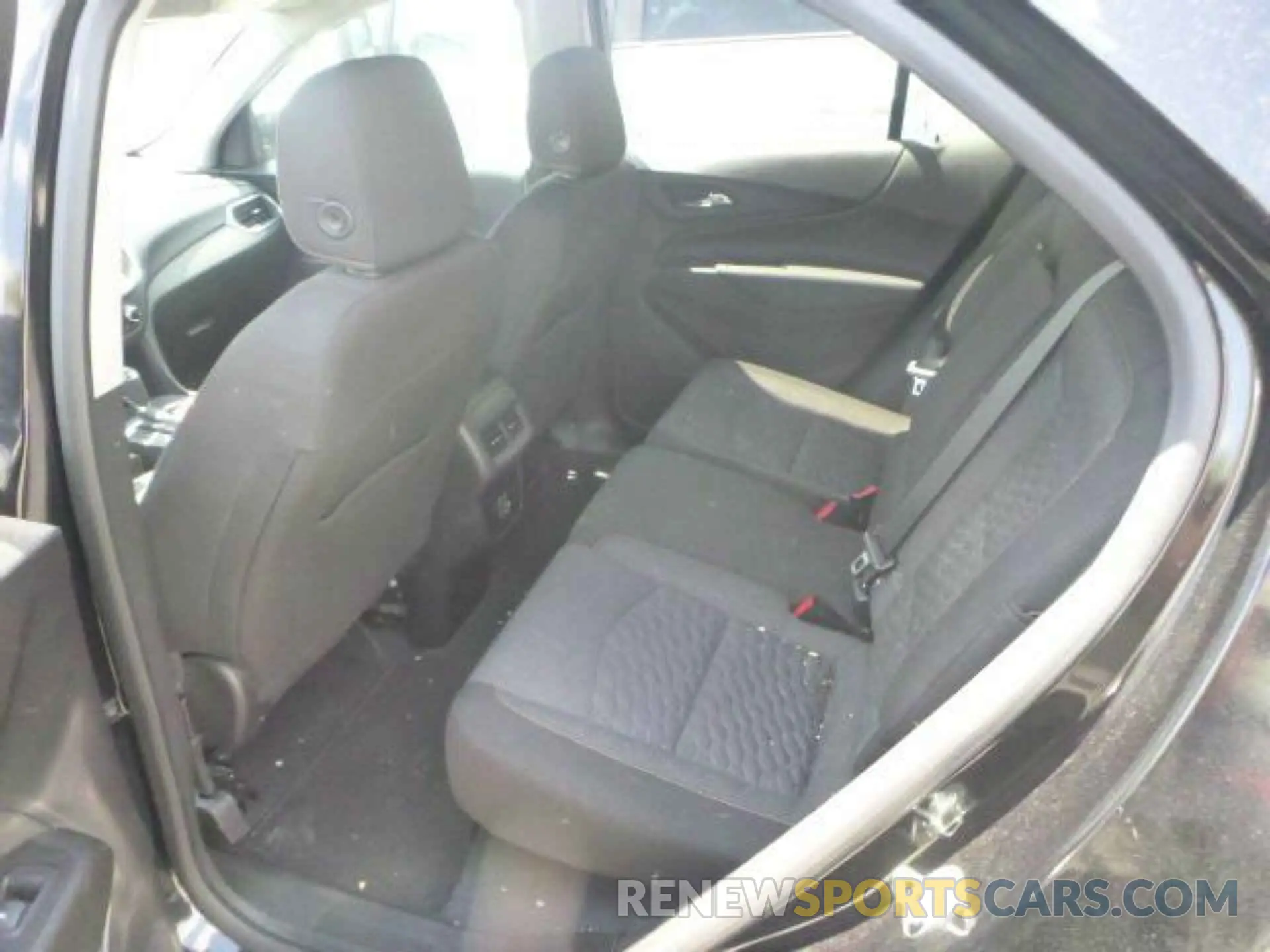 1 Photograph of a damaged car 2GNAXTEV6M6108505 CHEVROLET EQUINOX 2021
