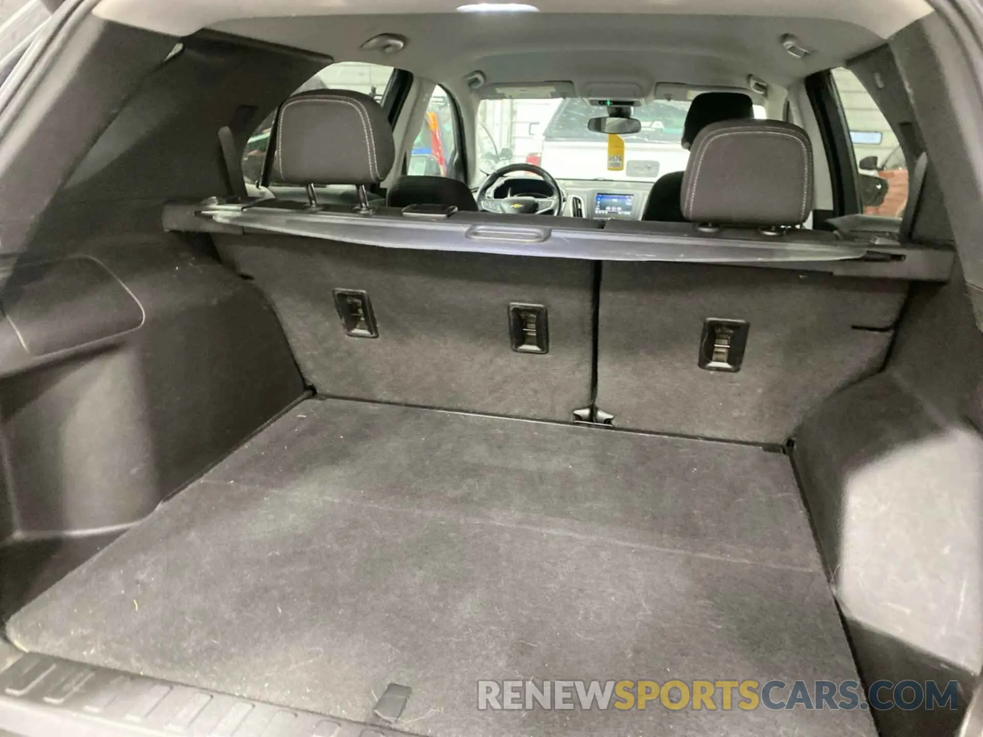 2 Photograph of a damaged car 2GNAXTEV6M6162063 CHEVROLET EQUINOX 2021