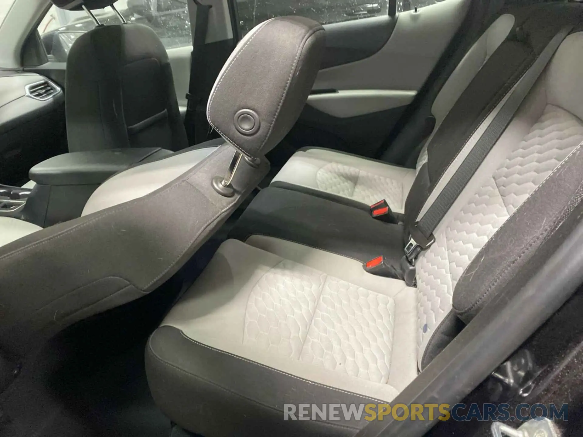 3 Photograph of a damaged car 2GNAXTEV6M6162063 CHEVROLET EQUINOX 2021