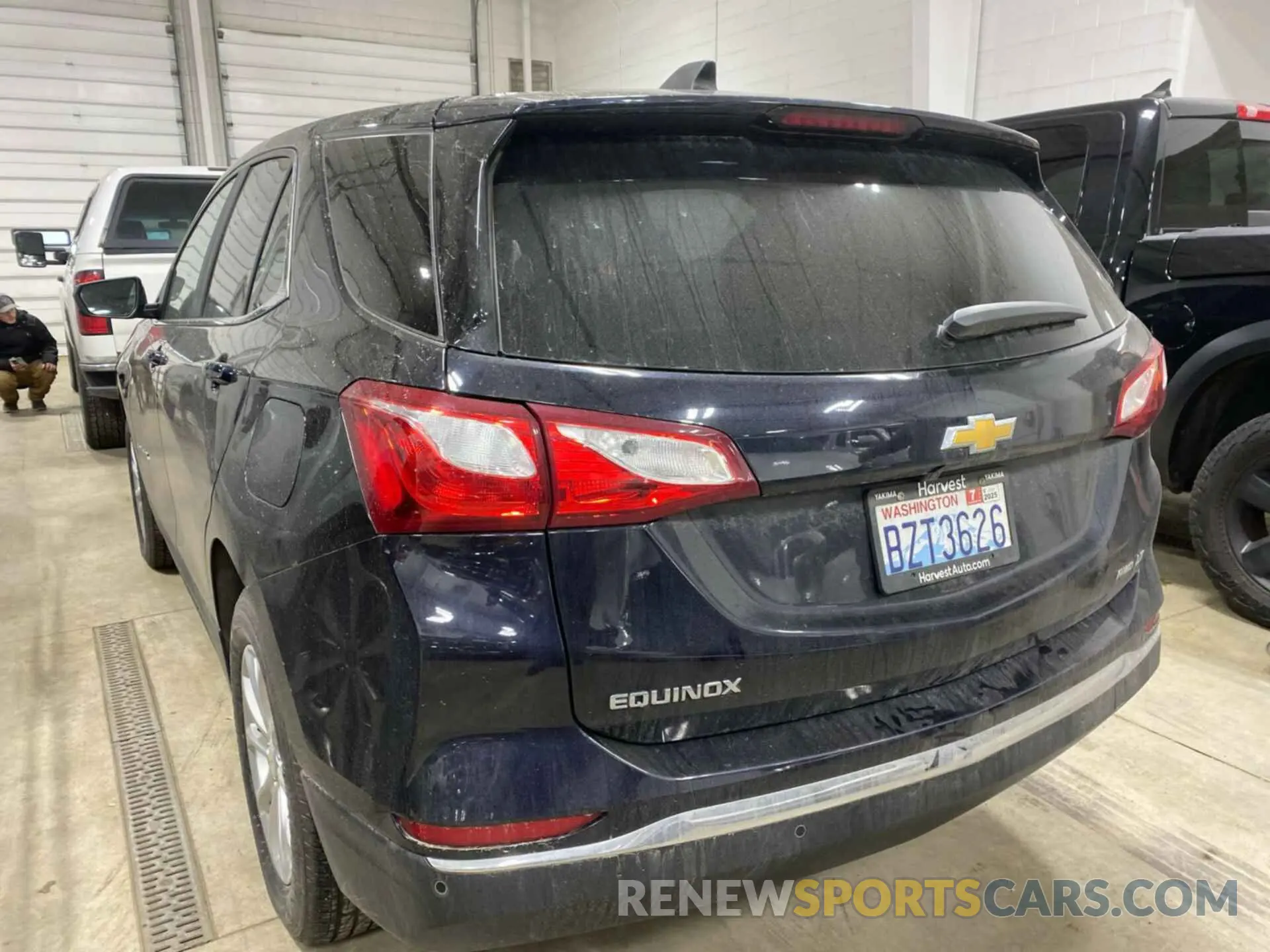 5 Photograph of a damaged car 2GNAXTEV6M6162063 CHEVROLET EQUINOX 2021