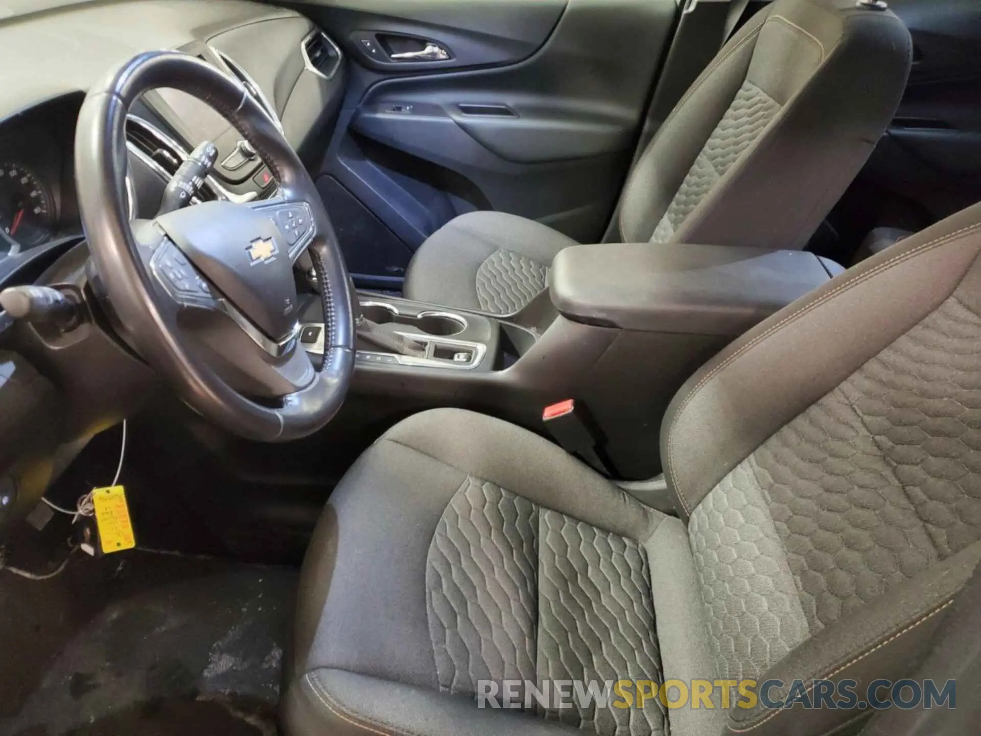 1 Photograph of a damaged car 2GNAXTEV8M6104956 CHEVROLET EQUINOX 2021
