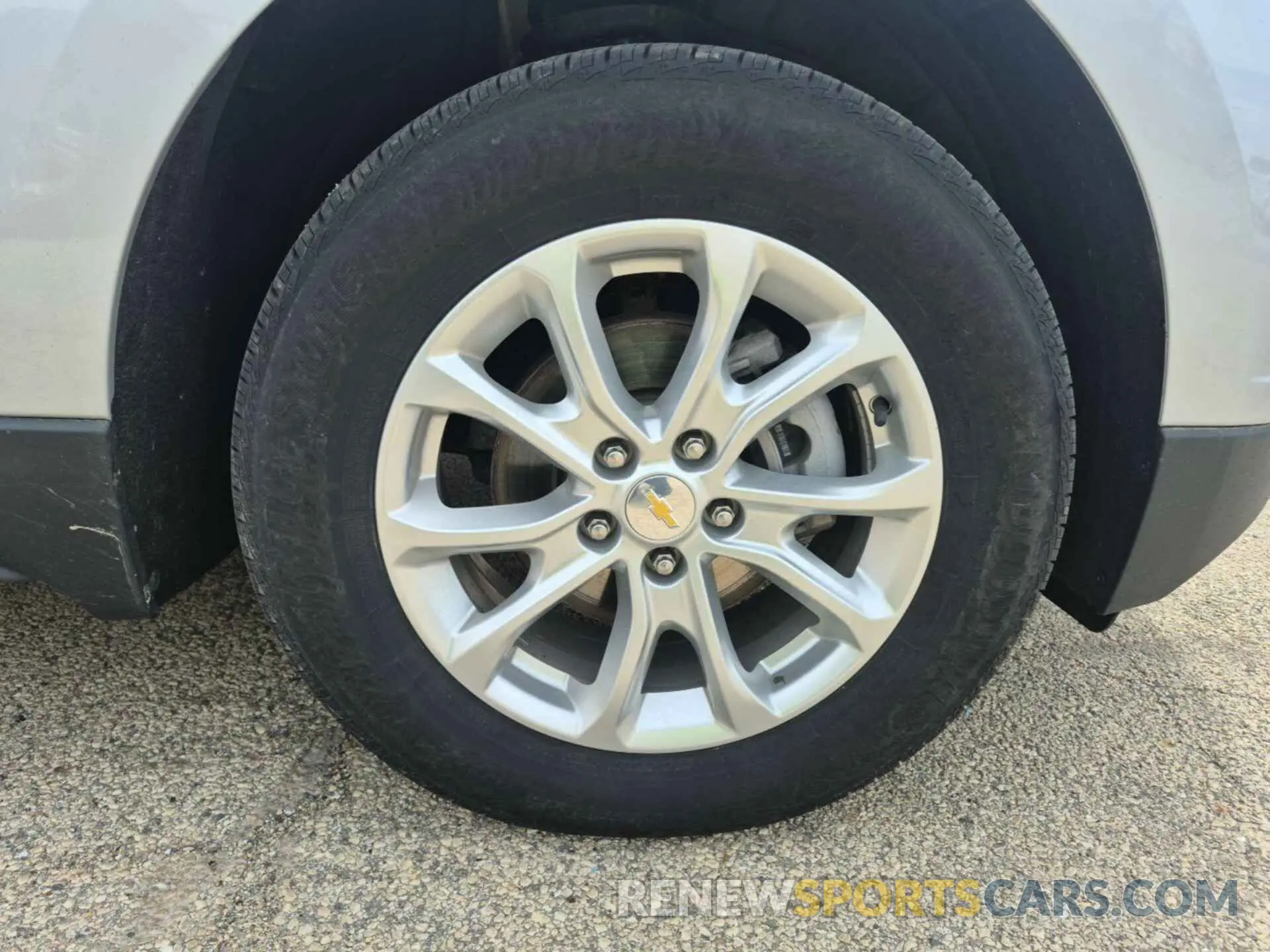 23 Photograph of a damaged car 2GNAXTEV8M6158242 CHEVROLET EQUINOX 2021