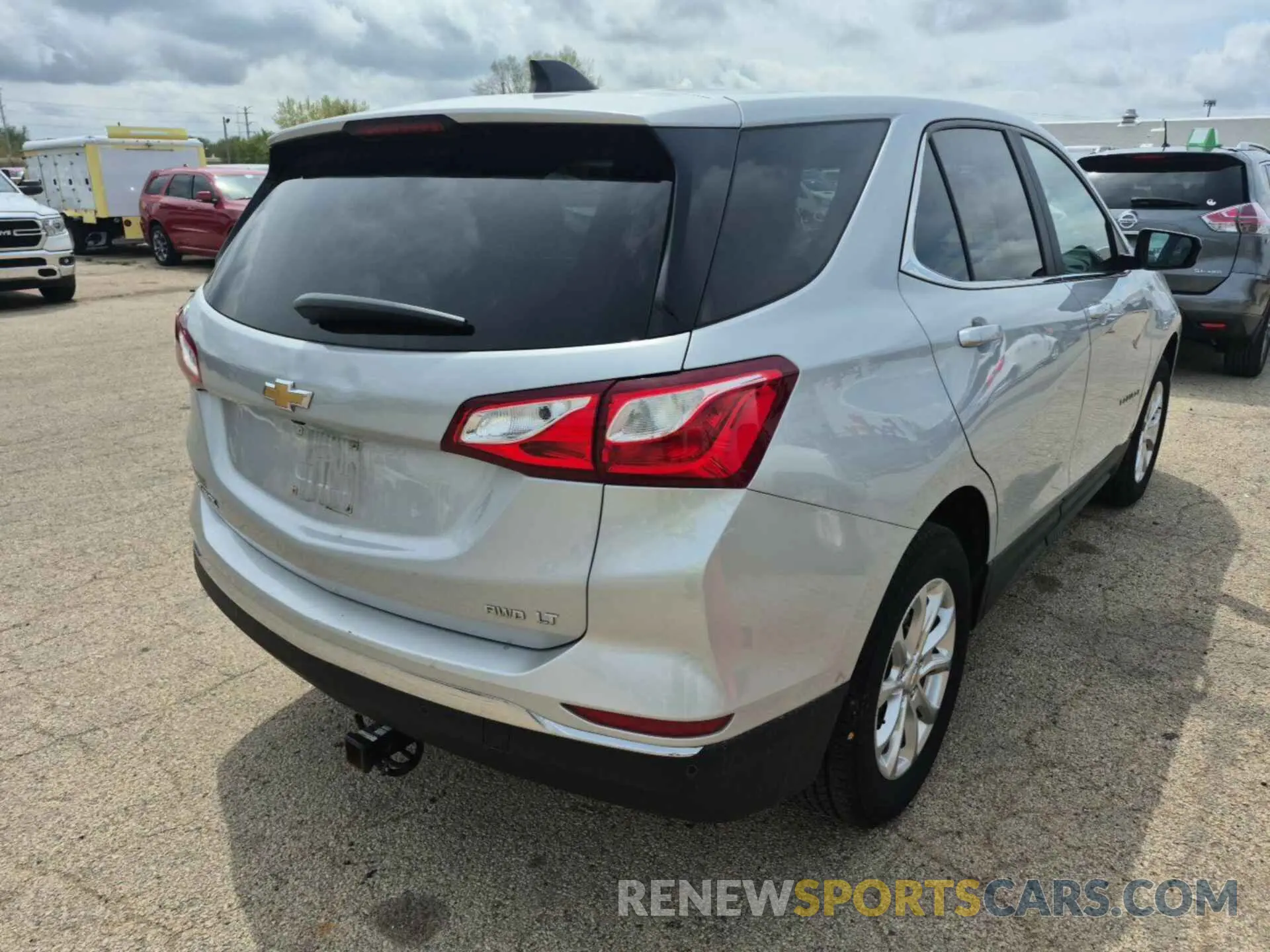 3 Photograph of a damaged car 2GNAXTEV8M6158242 CHEVROLET EQUINOX 2021