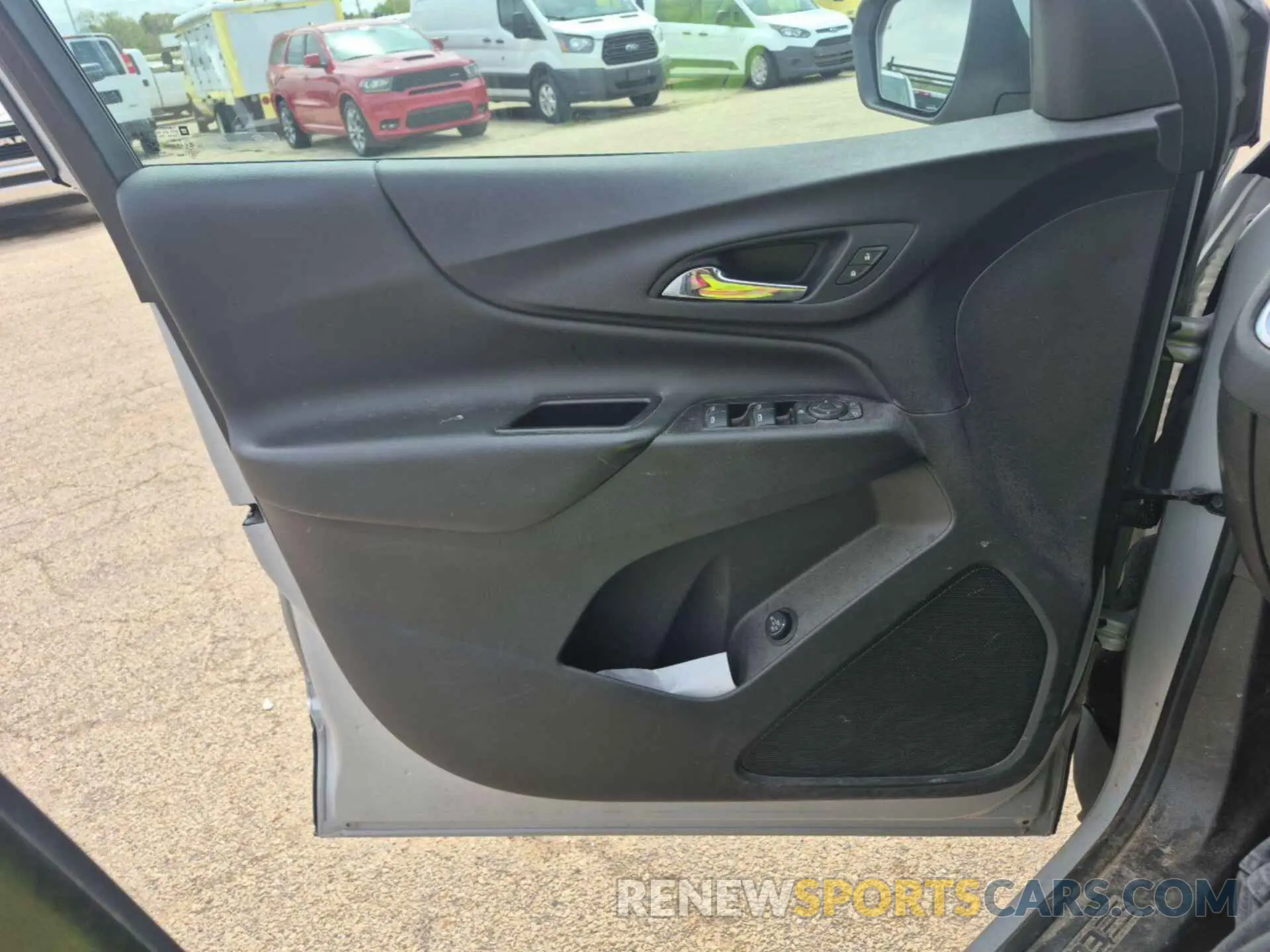 7 Photograph of a damaged car 2GNAXTEV8M6158242 CHEVROLET EQUINOX 2021