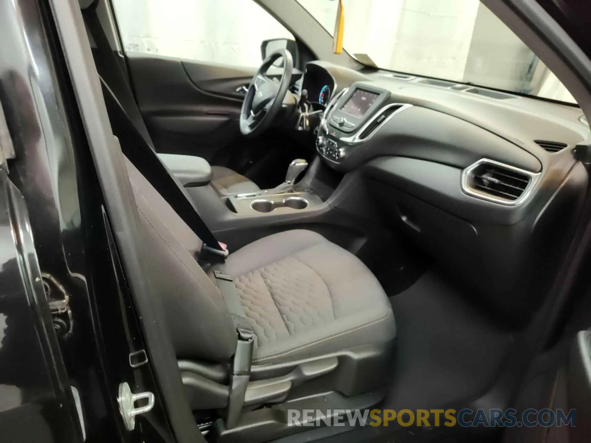 29 Фотография поврежденного автомобиля 2GNAXTEV9M6148478 CHEVROLET EQUINOX 2021