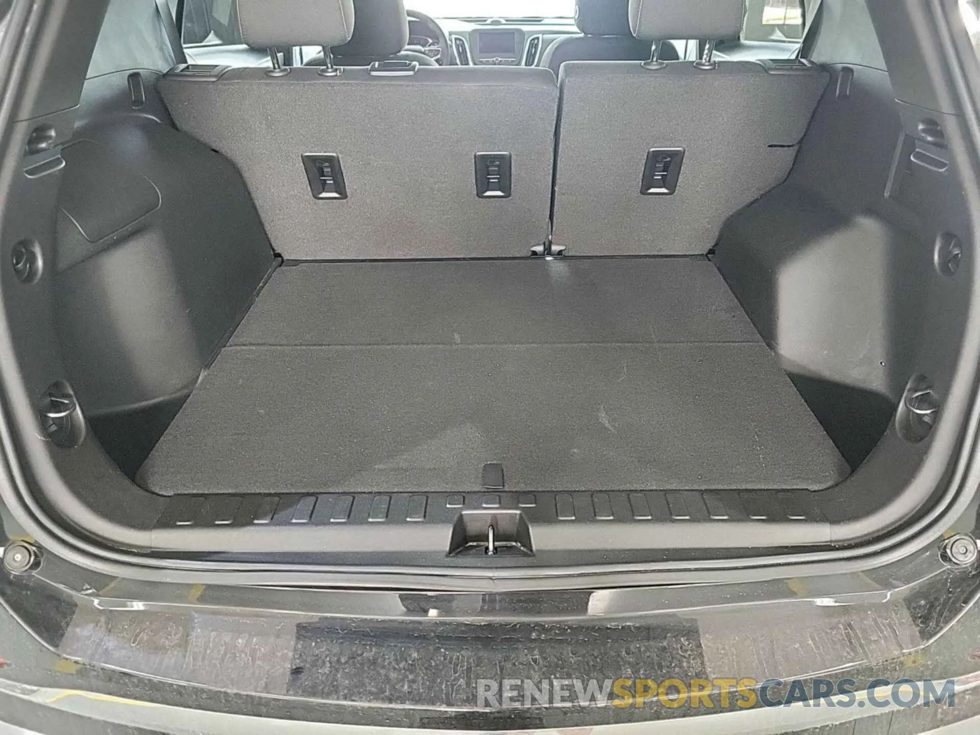 9 Photograph of a damaged car 2GNAXTEV9M6160775 CHEVROLET EQUINOX 2021