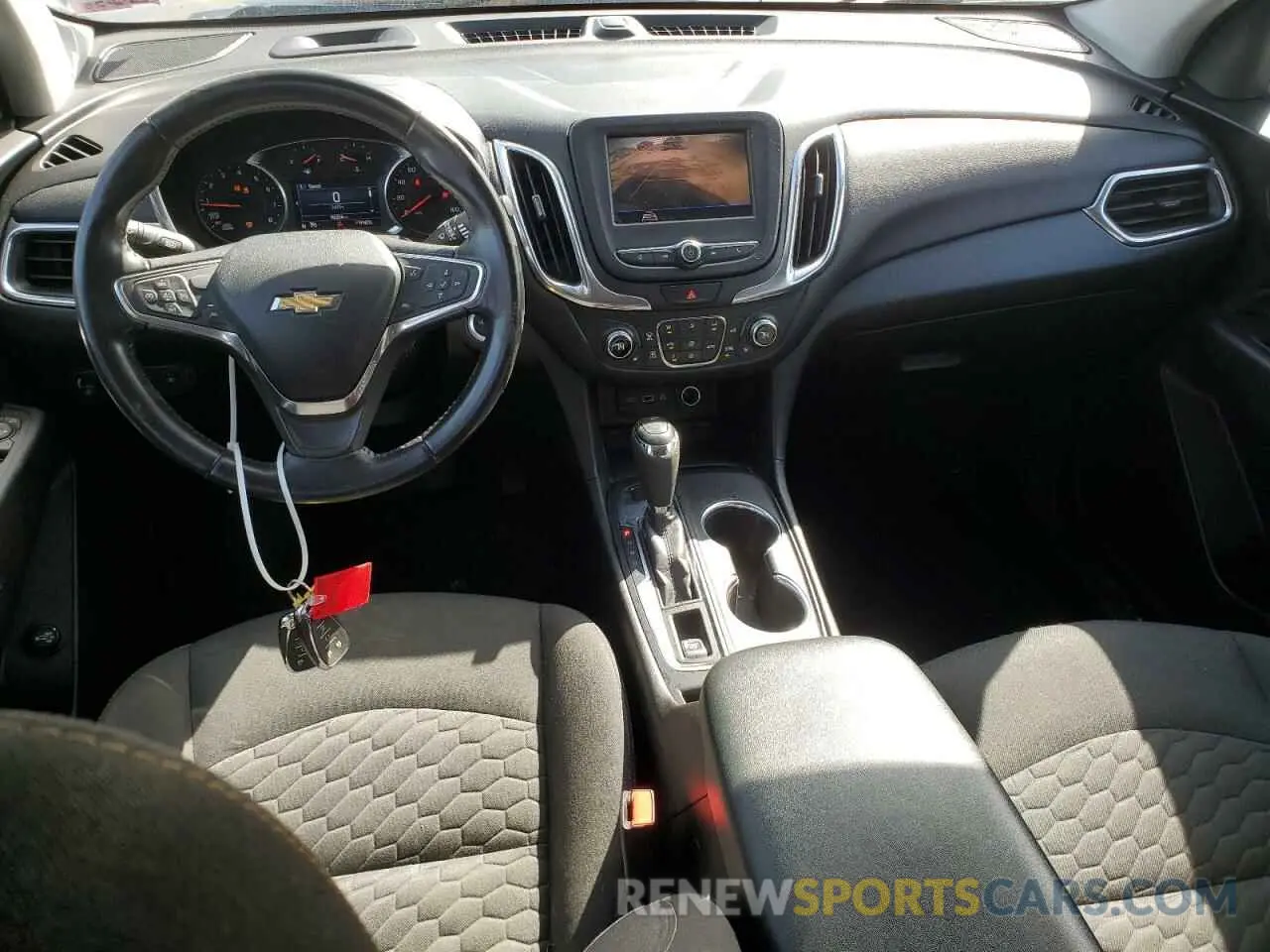8 Фотография поврежденного автомобиля 2GNAXUEV0M6145166 CHEVROLET EQUINOX 2021