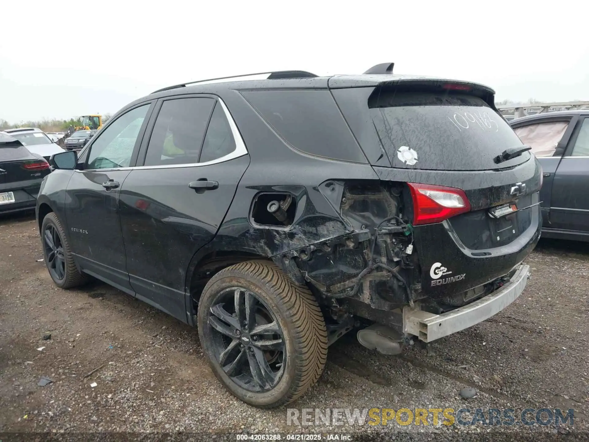 3 Photograph of a damaged car 2GNAXUEV1M6109163 CHEVROLET EQUINOX 2021