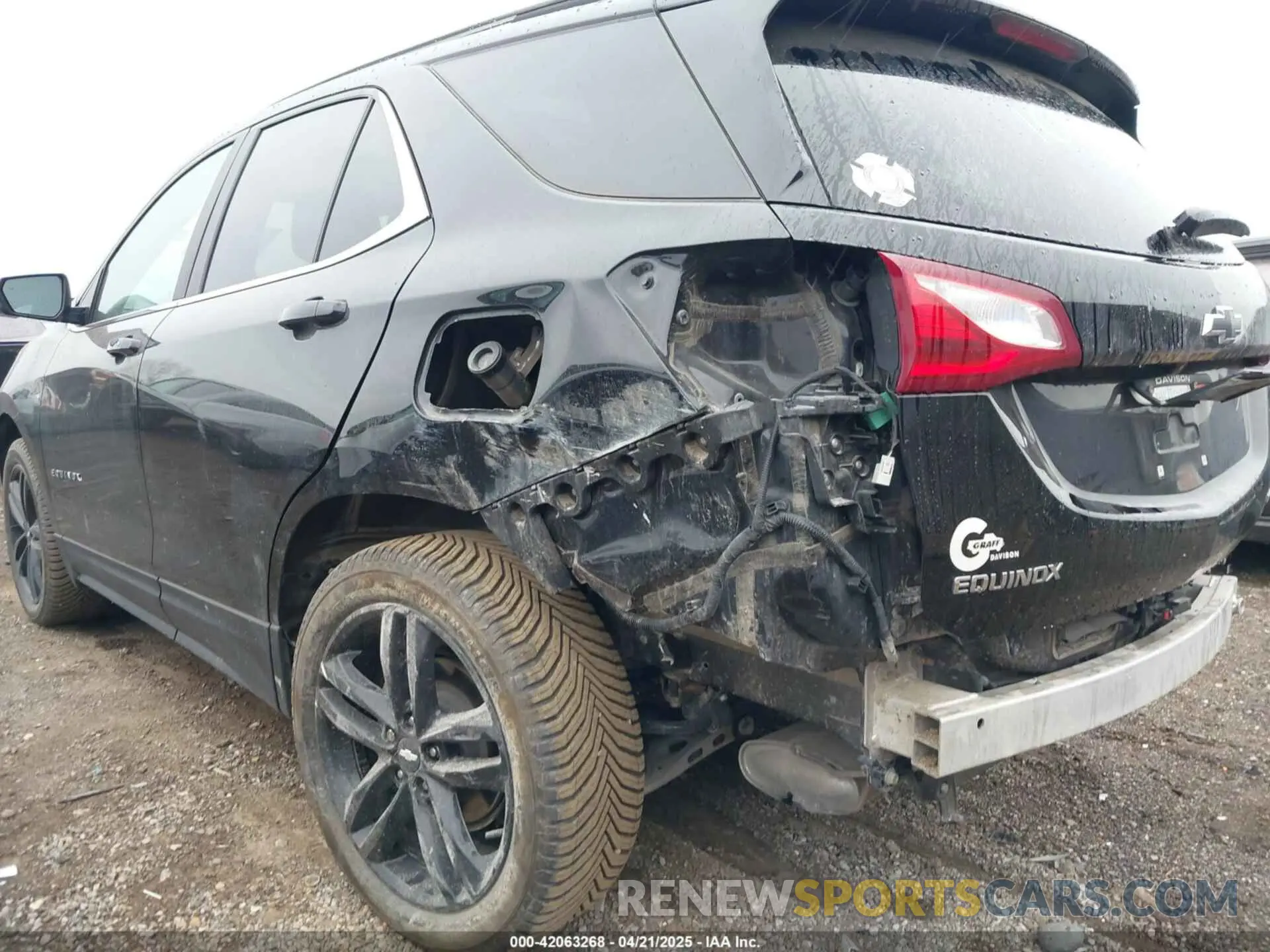 6 Photograph of a damaged car 2GNAXUEV1M6109163 CHEVROLET EQUINOX 2021