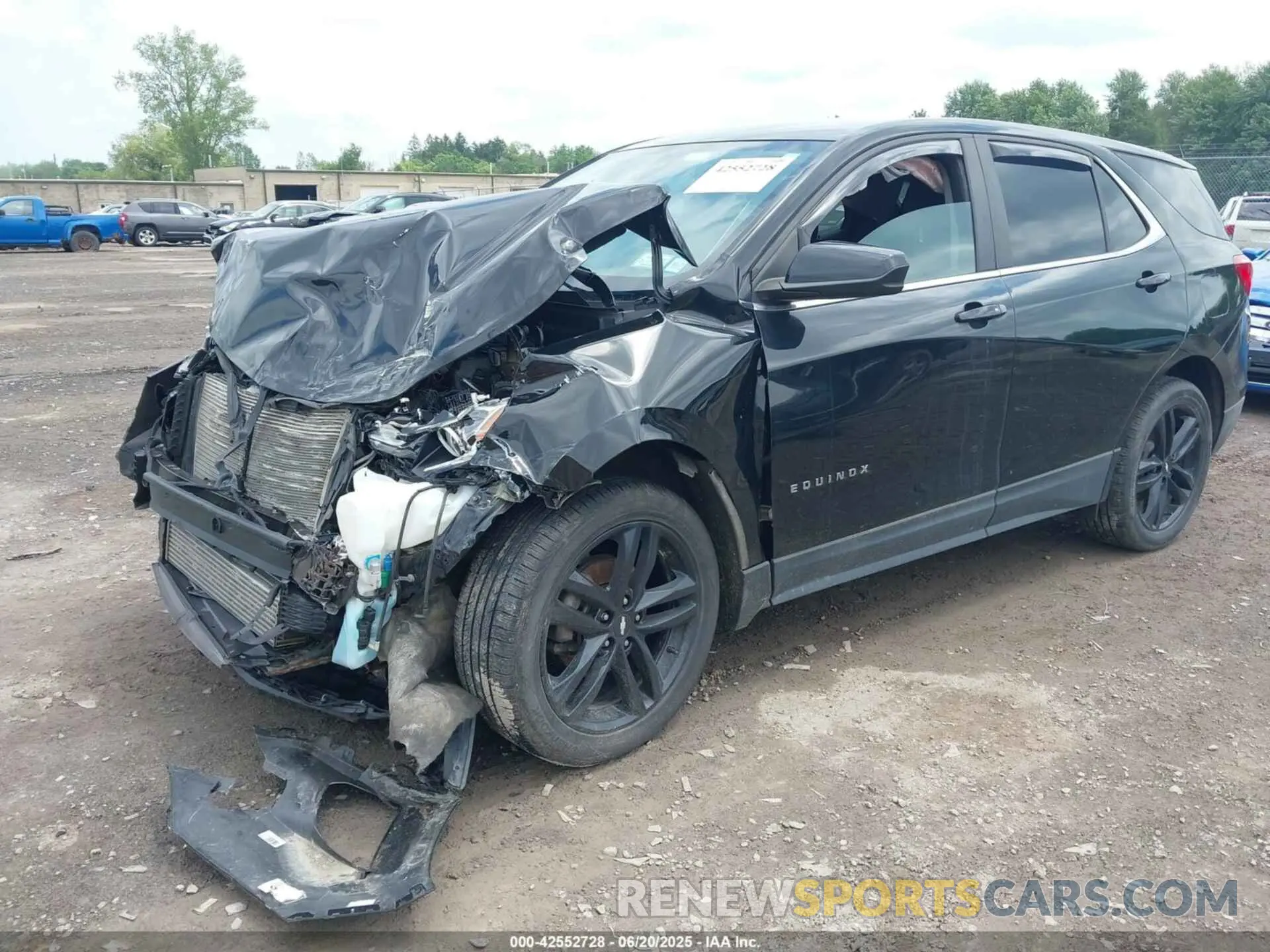 2 Фотография поврежденного автомобиля 2GNAXUEV2M6127574 CHEVROLET EQUINOX 2021
