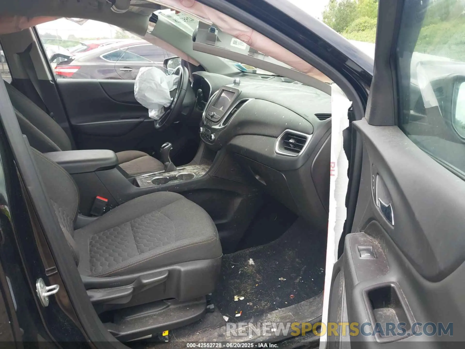 5 Фотография поврежденного автомобиля 2GNAXUEV2M6127574 CHEVROLET EQUINOX 2021