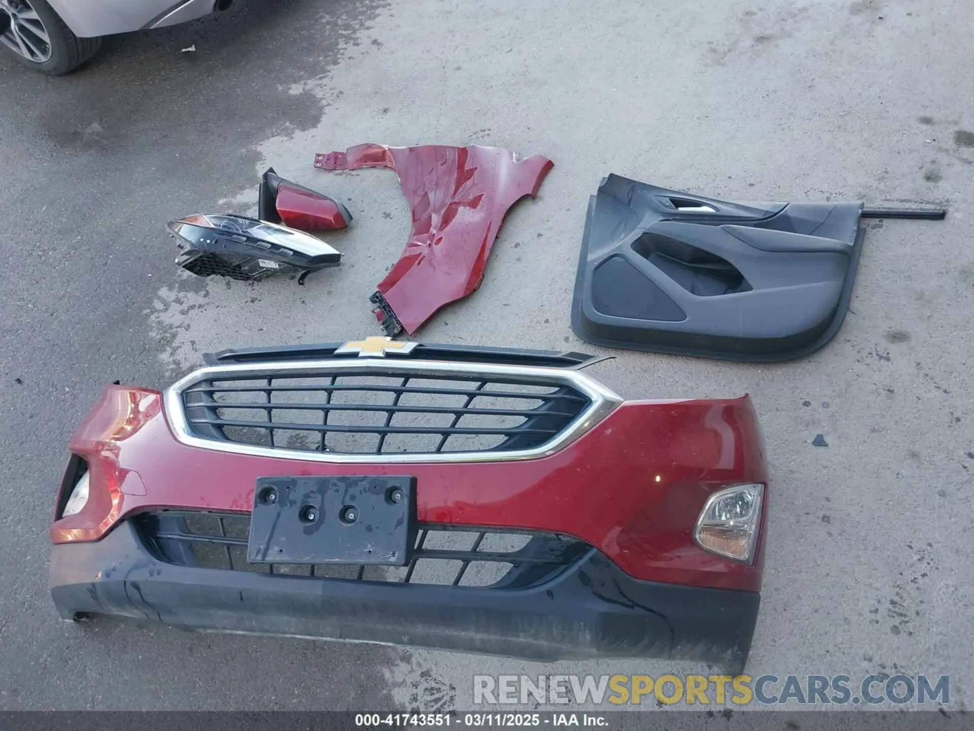12 Photograph of a damaged car 2GNAXUEV2M6160753 CHEVROLET EQUINOX 2021