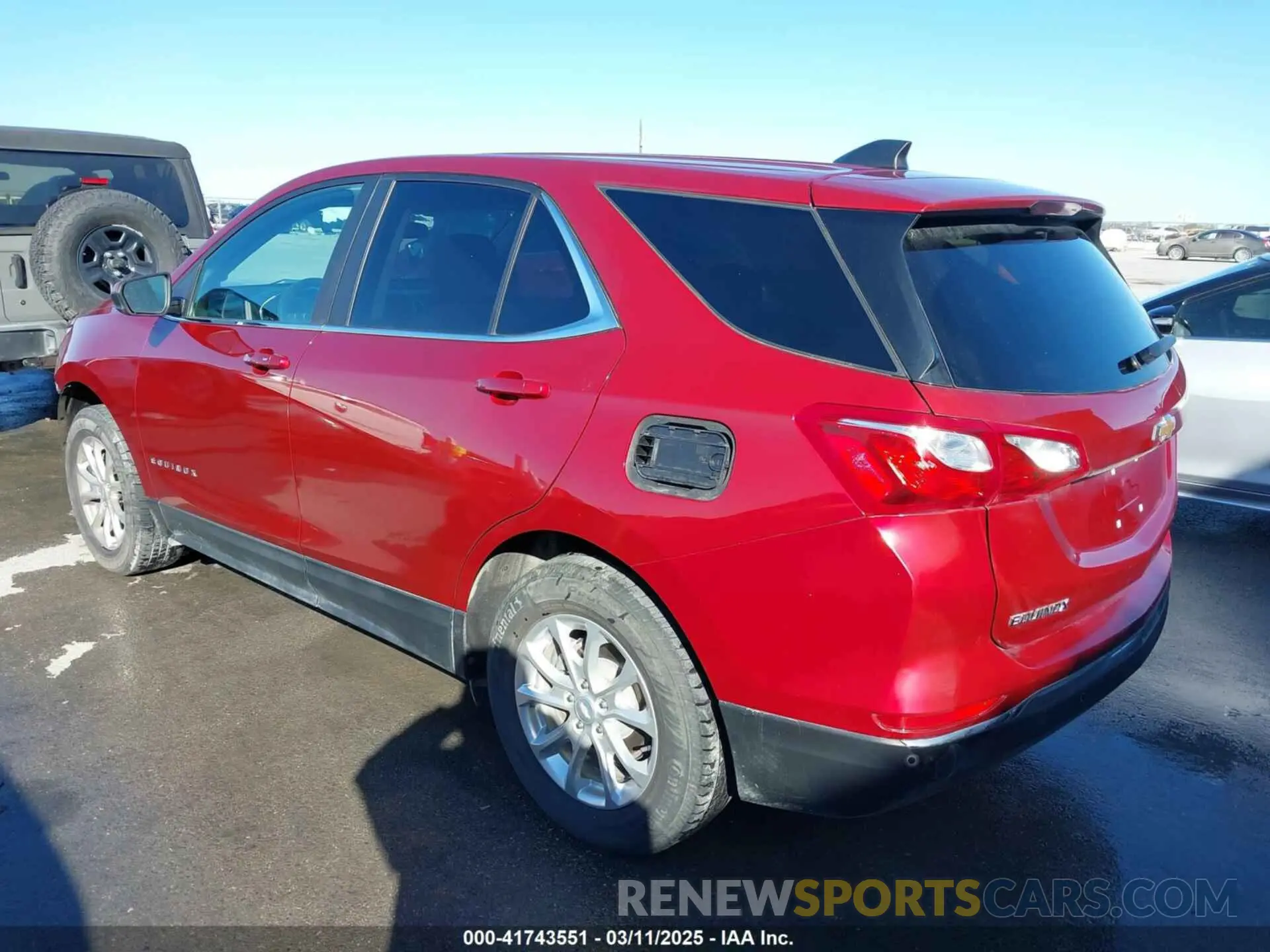 3 Photograph of a damaged car 2GNAXUEV2M6160753 CHEVROLET EQUINOX 2021