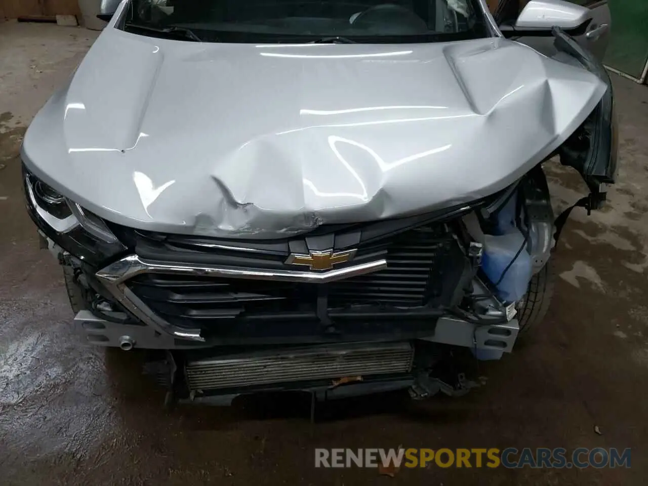 12 Photograph of a damaged car 2GNAXUEV3M6101050 CHEVROLET EQUINOX 2021
