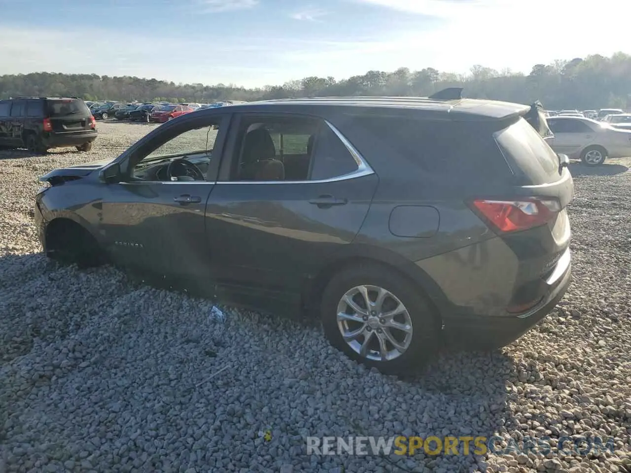 2 Photograph of a damaged car 2GNAXUEV3M6161457 CHEVROLET EQUINOX 2021