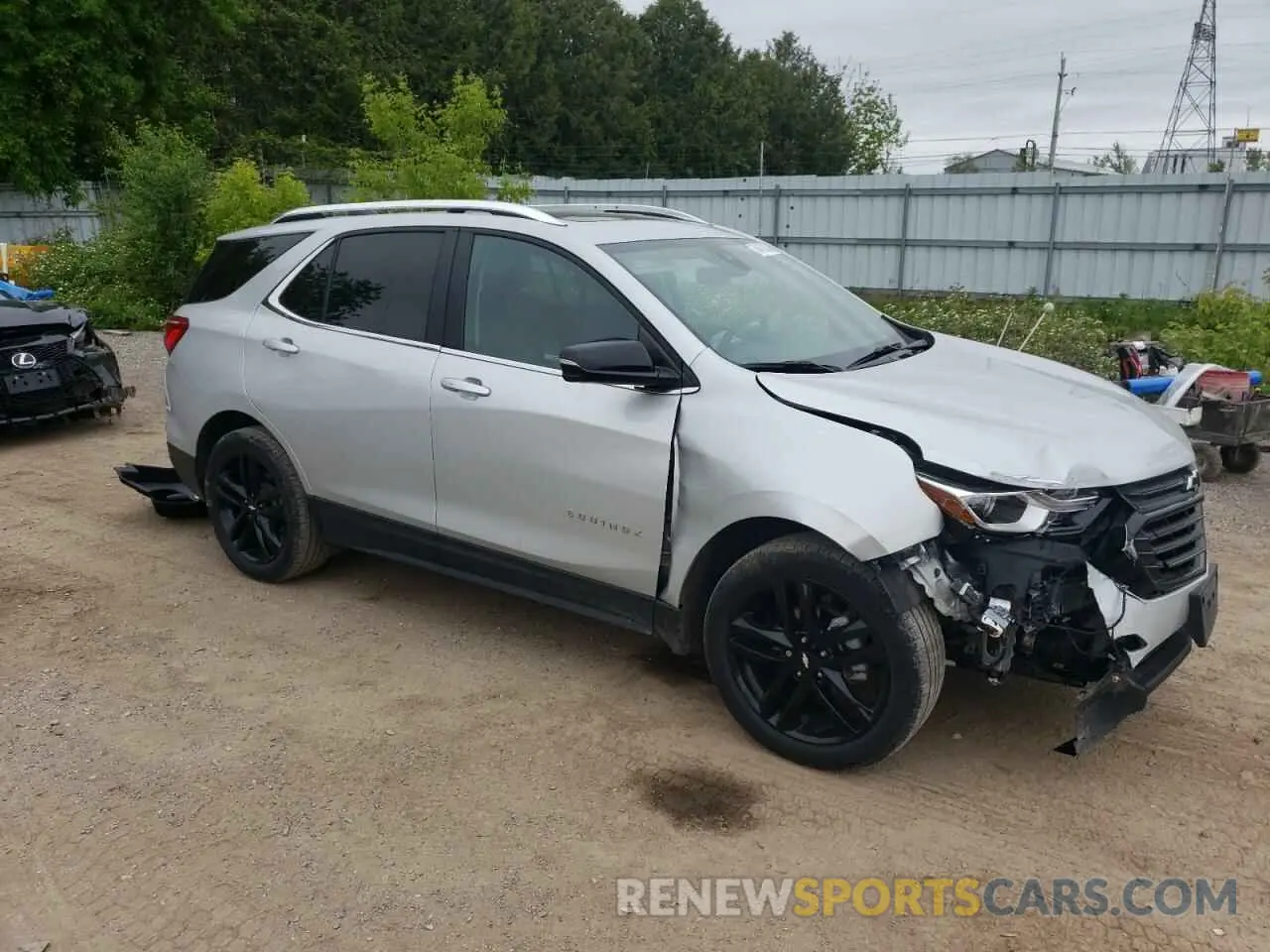 4 Photograph of a damaged car 2GNAXUEV7M6114478 CHEVROLET EQUINOX 2021