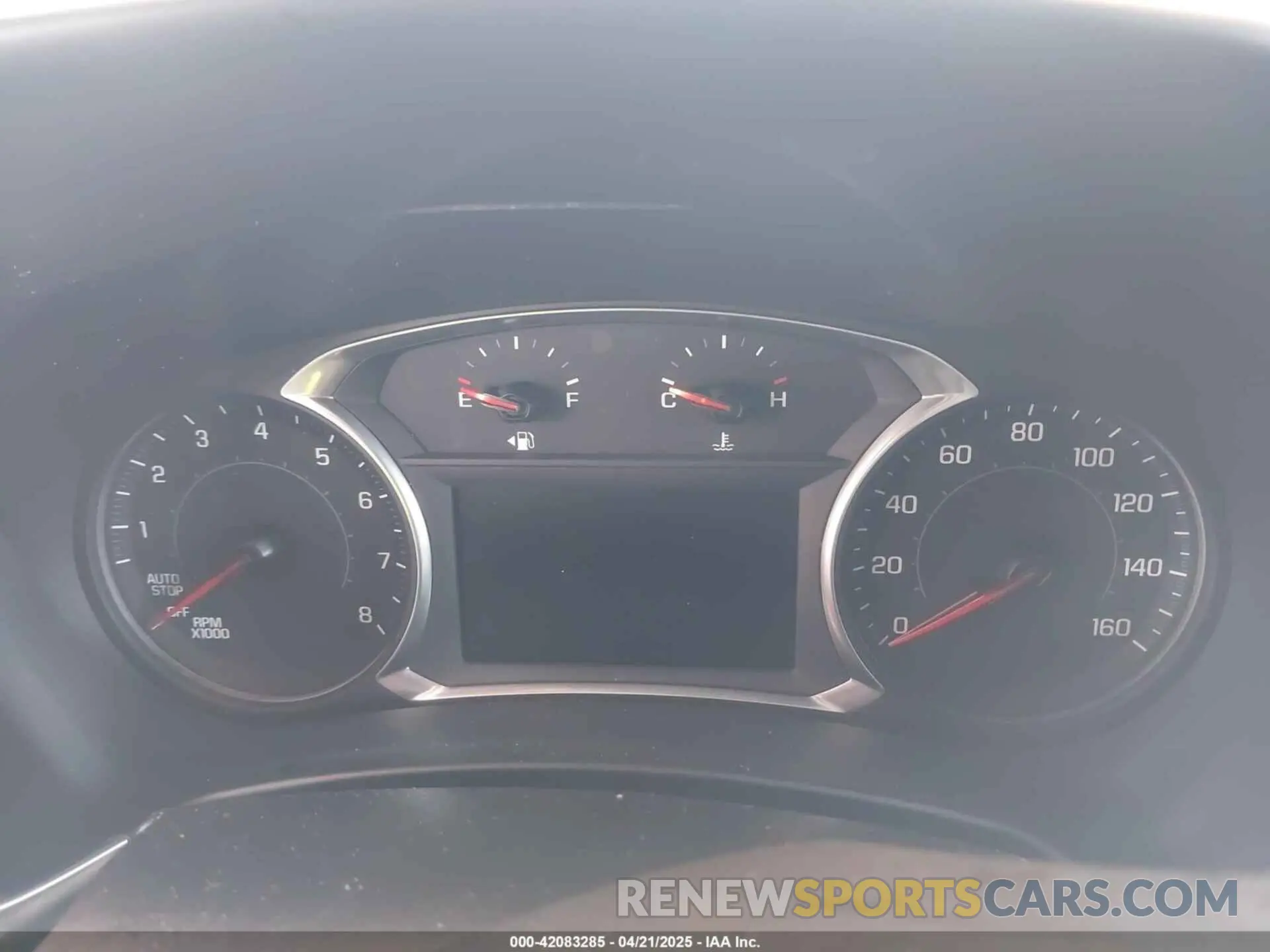 14 Photograph of a damaged car 2GNAXUEV7M6157332 CHEVROLET EQUINOX 2021