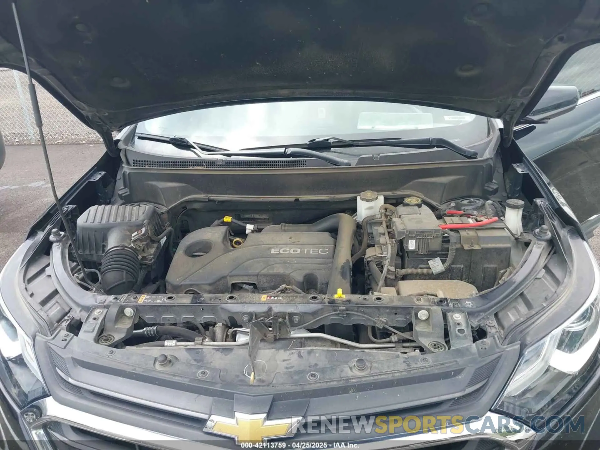10 Photograph of a damaged car 2GNAXUEV8M6113730 CHEVROLET EQUINOX 2021