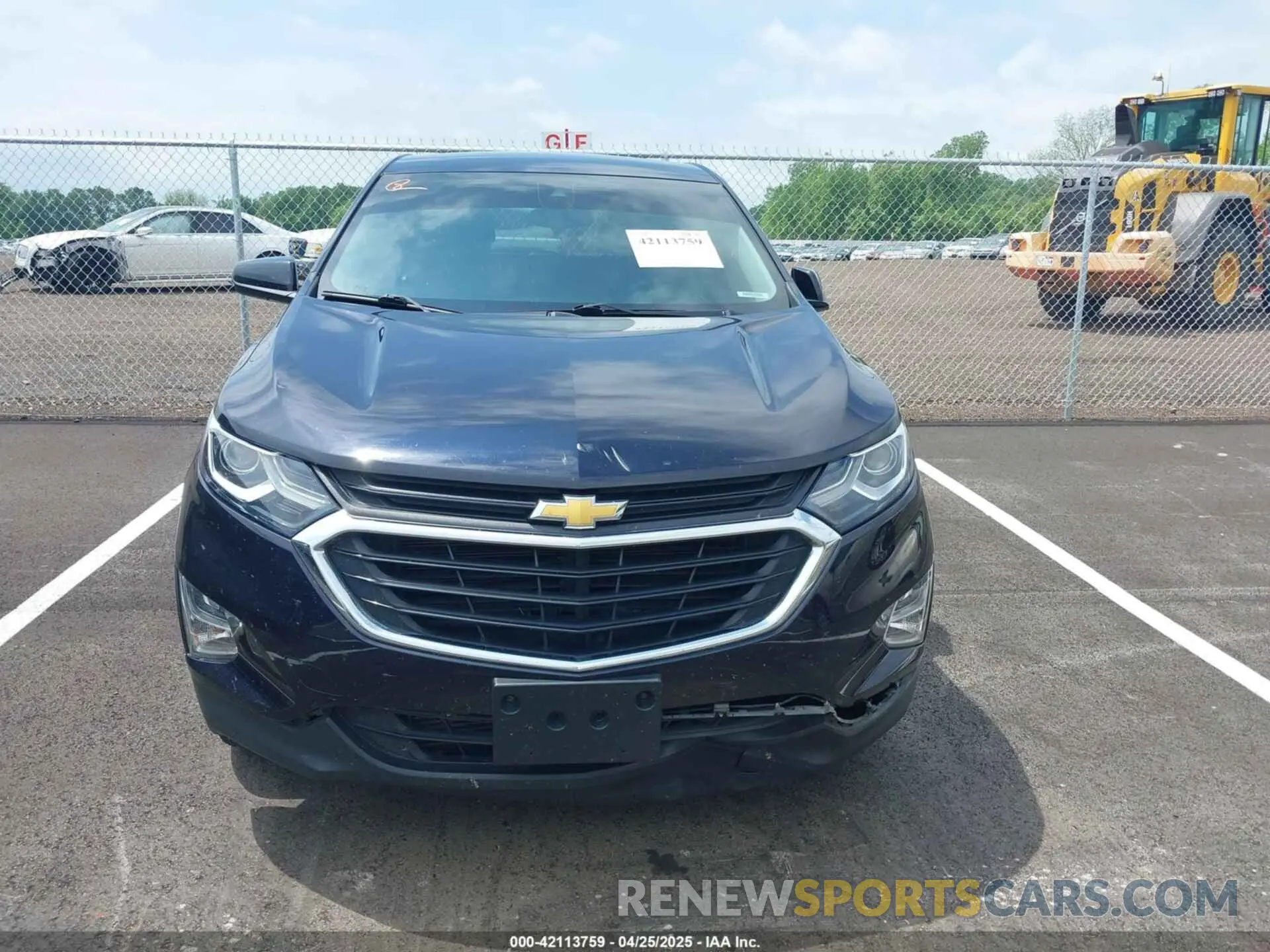 12 Photograph of a damaged car 2GNAXUEV8M6113730 CHEVROLET EQUINOX 2021