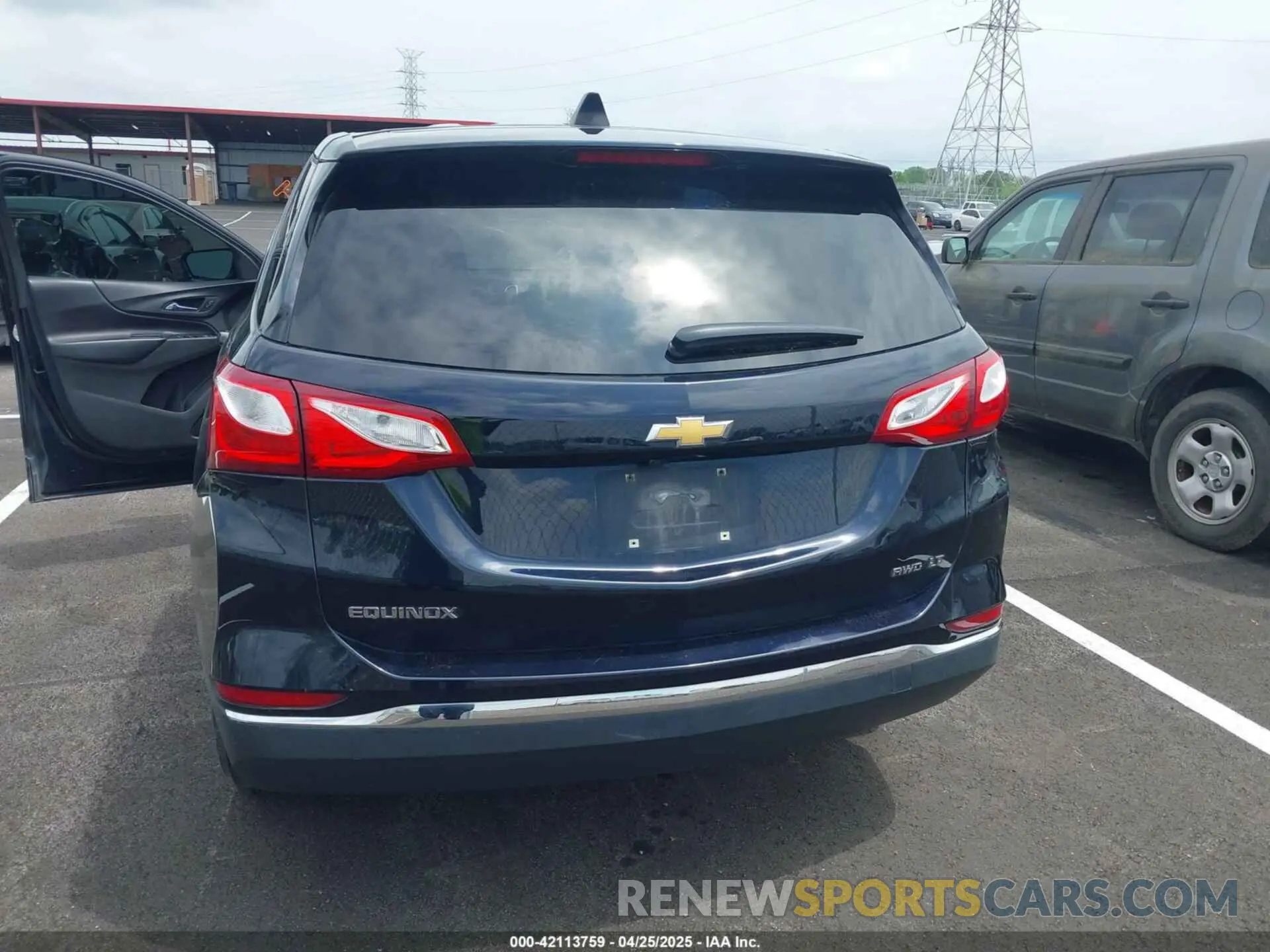 16 Photograph of a damaged car 2GNAXUEV8M6113730 CHEVROLET EQUINOX 2021
