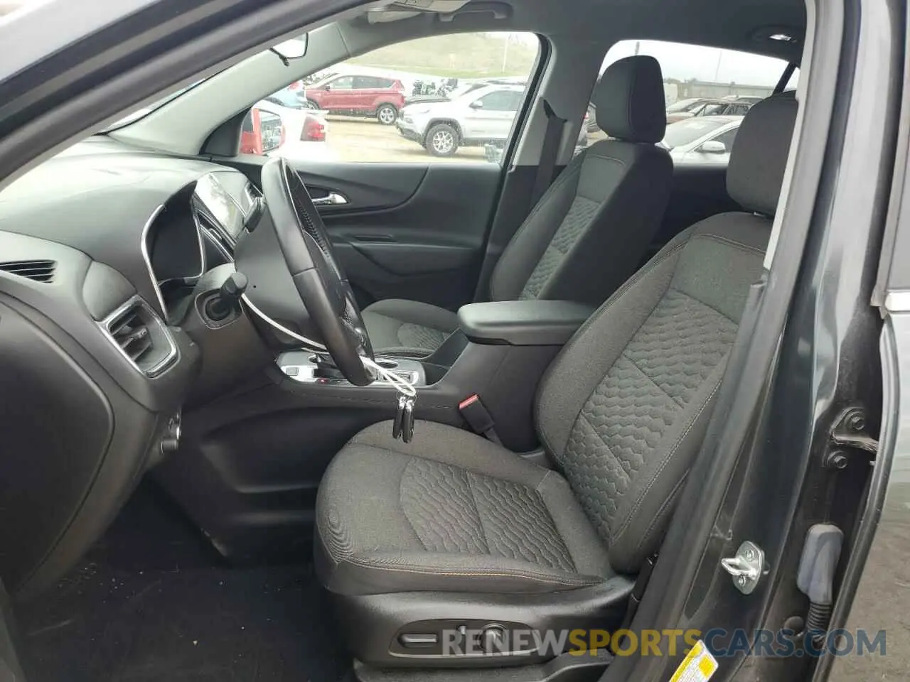 7 Фотография поврежденного автомобиля 2GNAXUEV8M6143410 CHEVROLET EQUINOX 2021